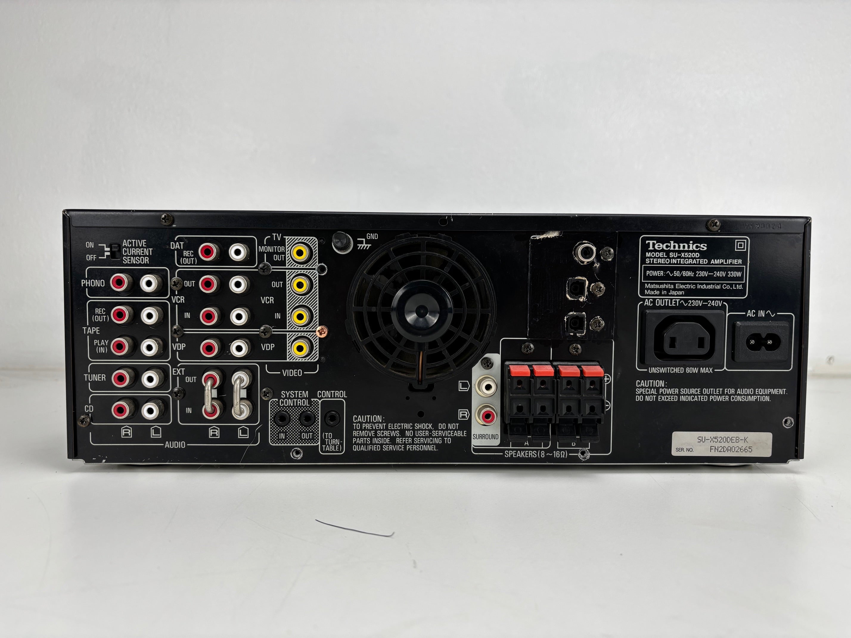 Technics SU - X520D Stereo Integrated Amplifier - For parts or not working