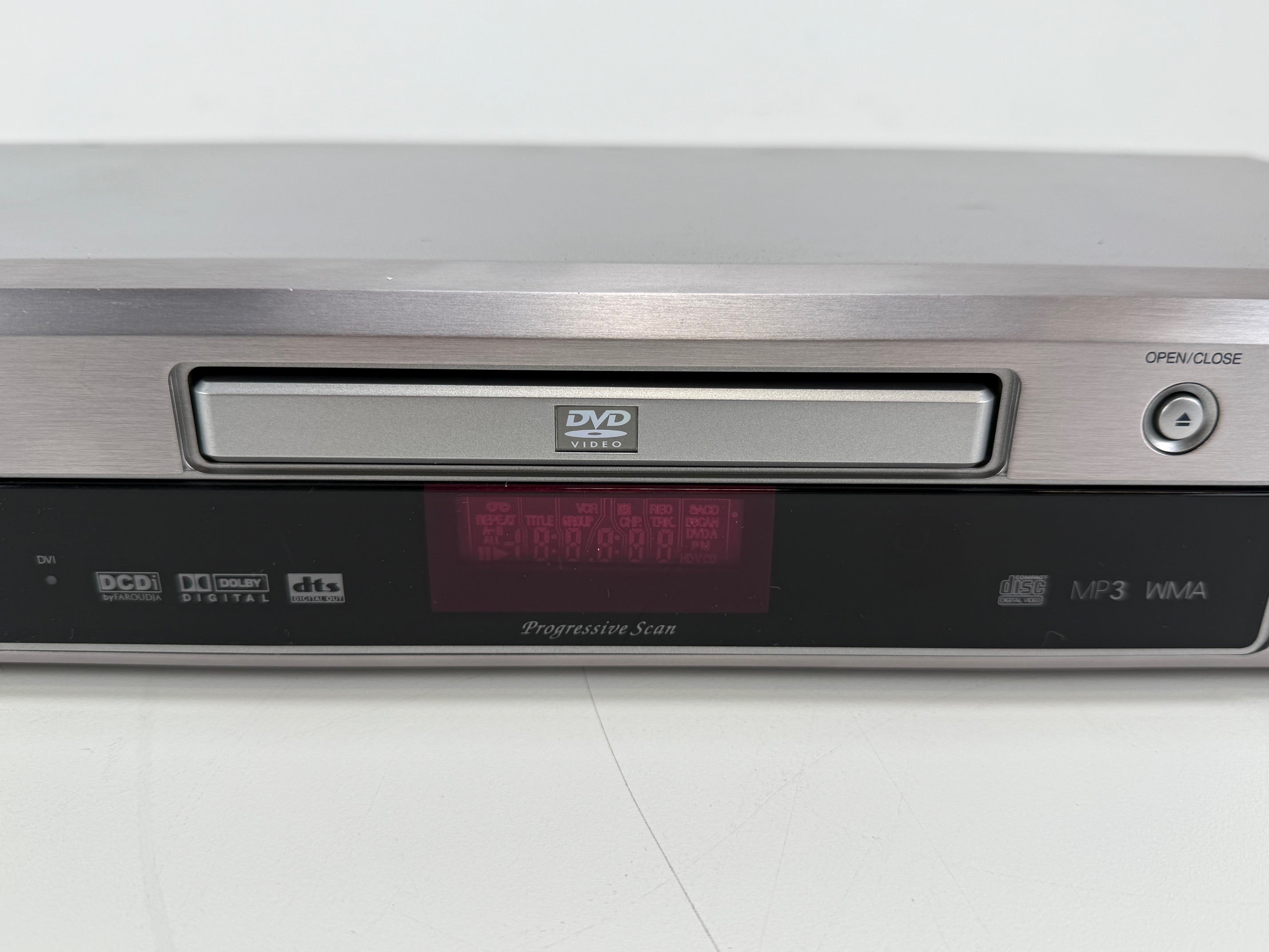 Denon DVD-1910 dvd-videospeler met originele doos, afstandsbediening en handleiding.