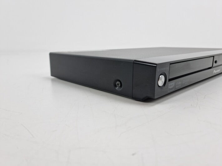 Pioneer DV-120 DVD Player - With remote control