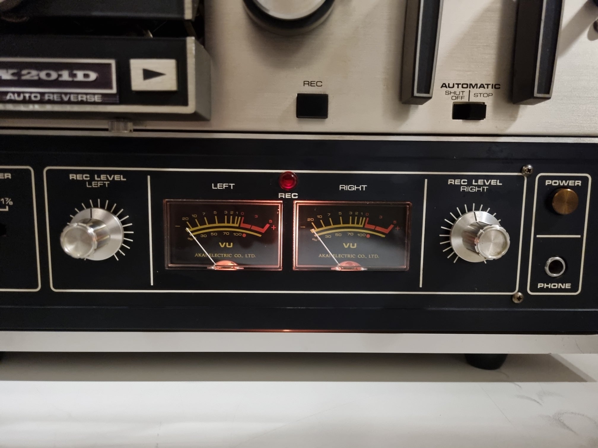 Akai X-201D - 1/4'' bandrecorder - 4 sporen 2 kanalen - Met deksel