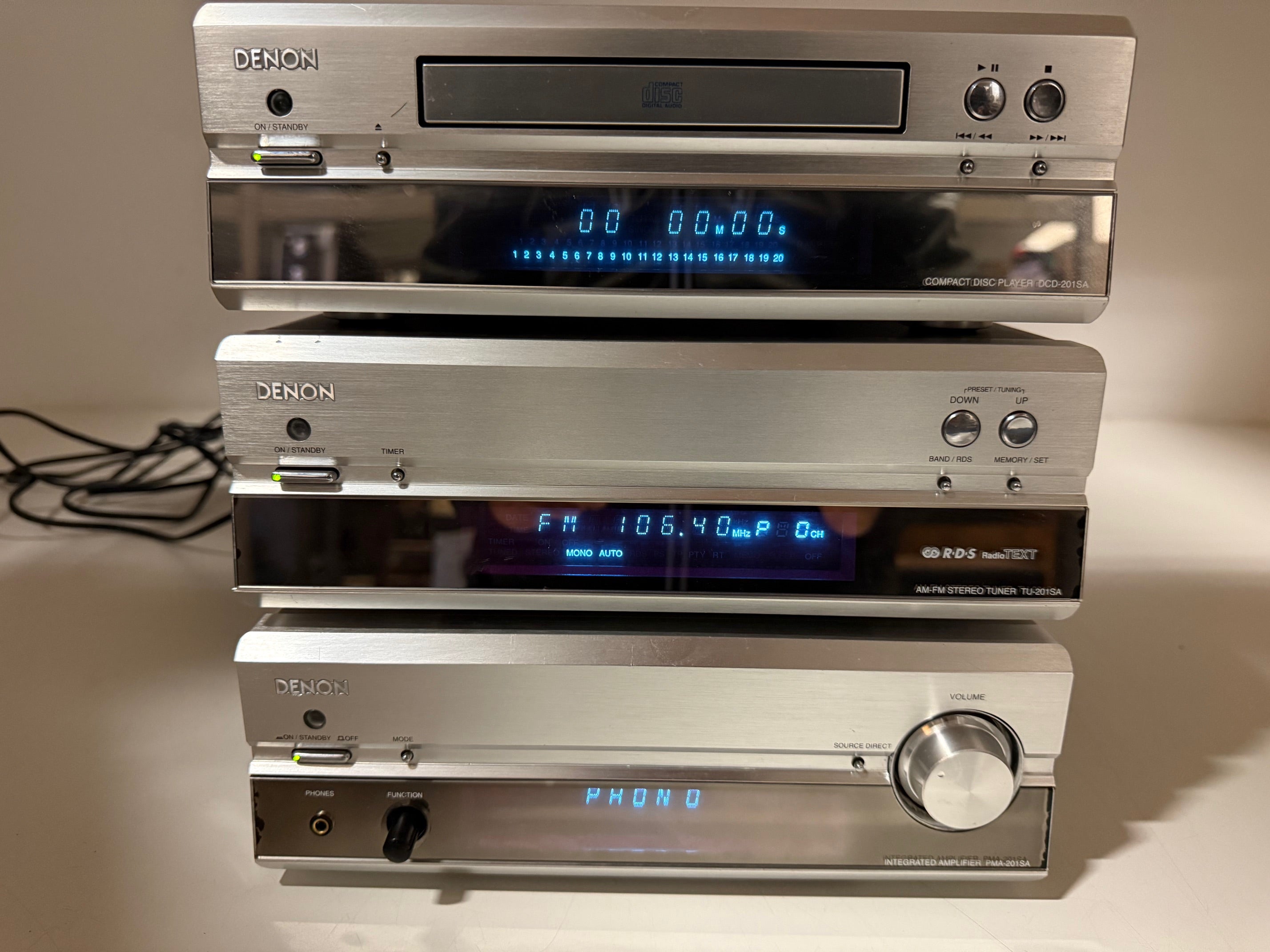Denon DCD-201SA CD - Player / TU-201SA Tuner / PMA-201SA Amplifier Set