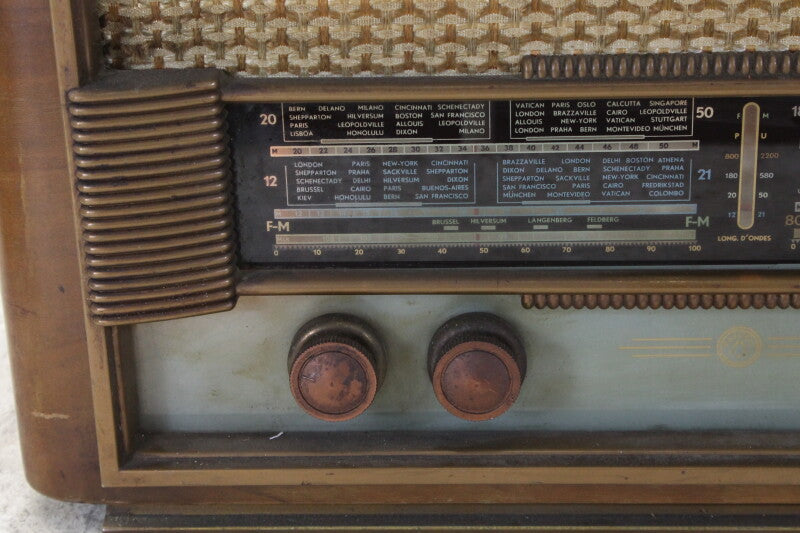 Radiobell RB510 AM vintage tube radio 1955/1956