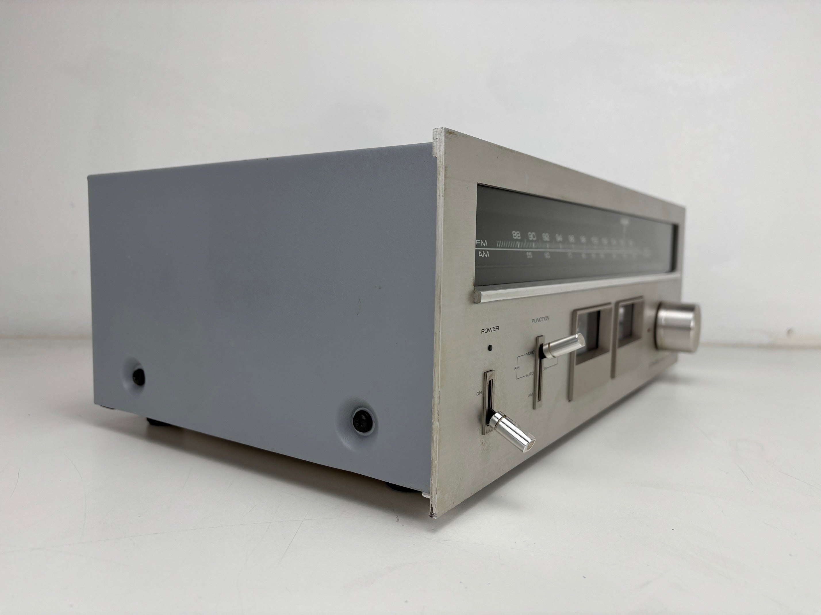 Pioneer TX-606 stereo tuner