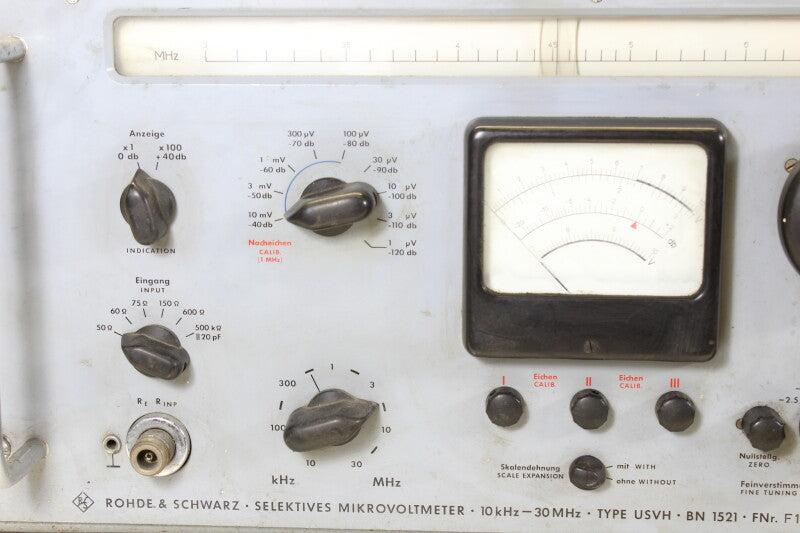 Rohde & Schwarz BN 1521 Microvolt Meter