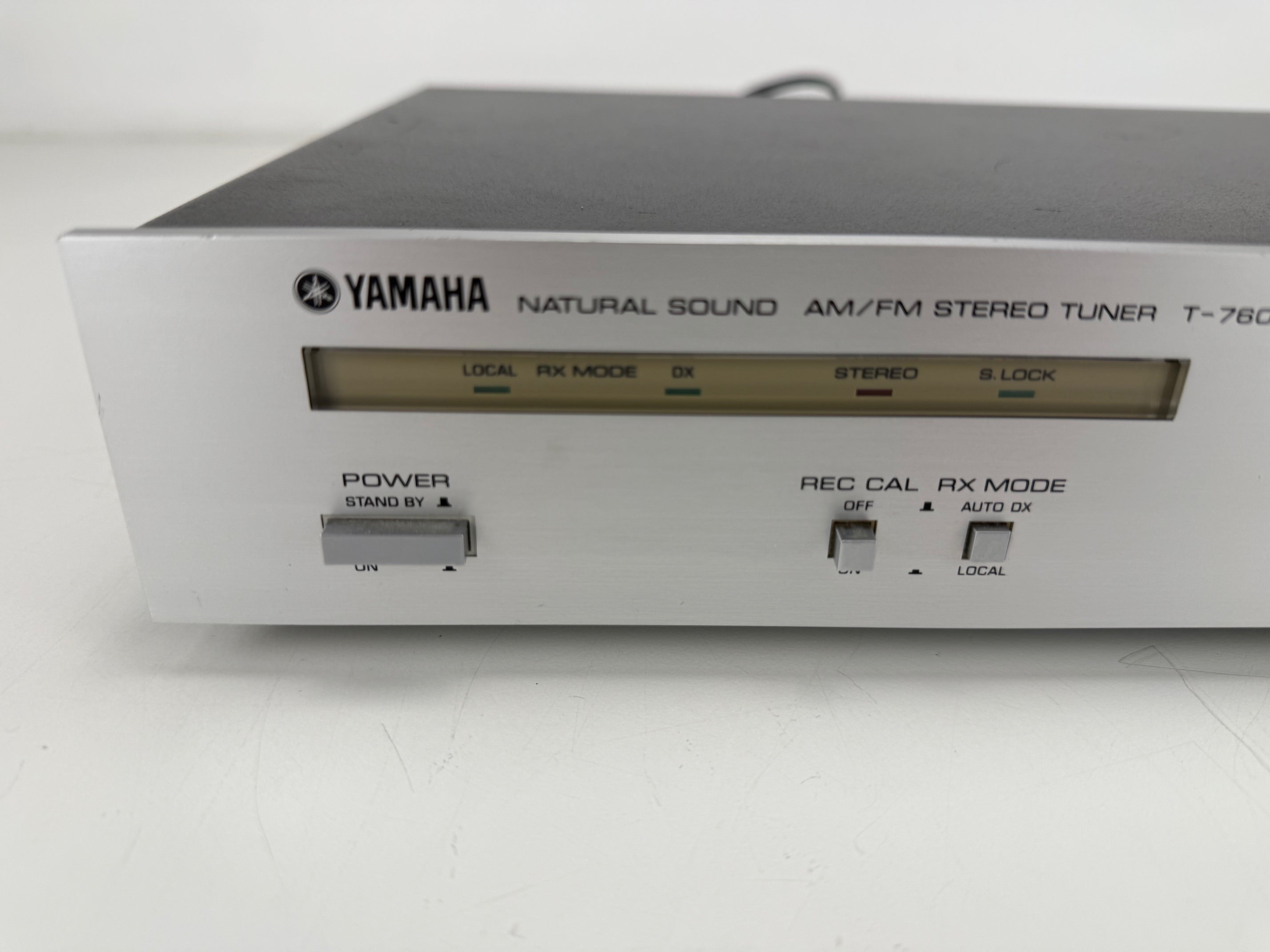 Yamaha T-760 Natural Sound AM/FM stereo tuner - volledig werkend