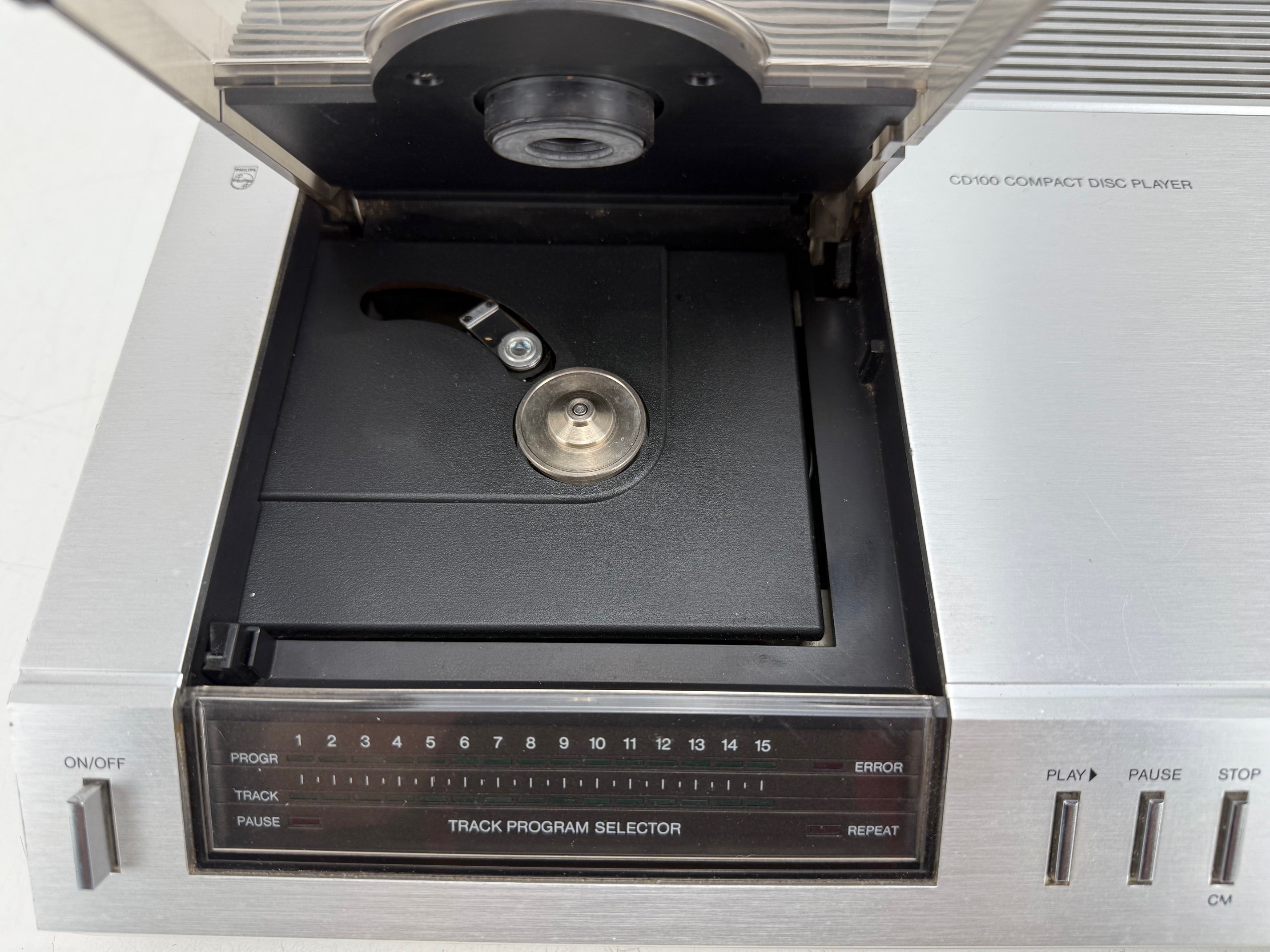 Philips - CD100 Compact Disc Player - Recapped - Manual - Made in Belguim