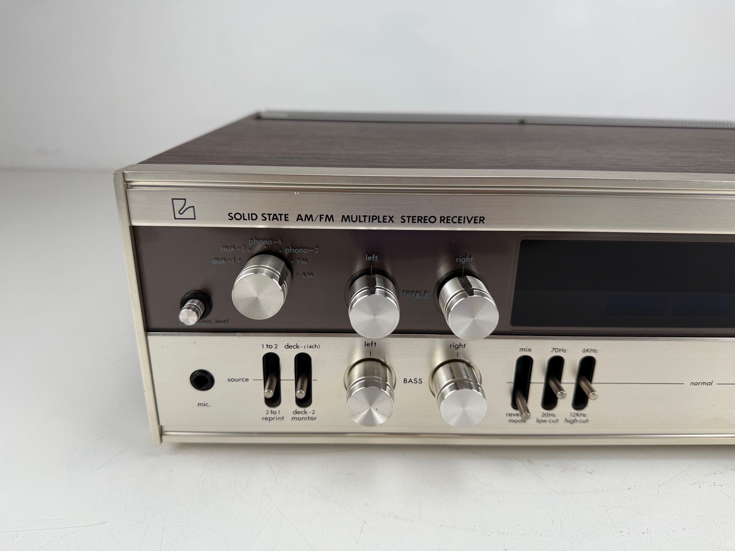 Luxman R-800E Solid State AM/FM Multiplex Stereo Receiver - Onderhoud uitgevoerd