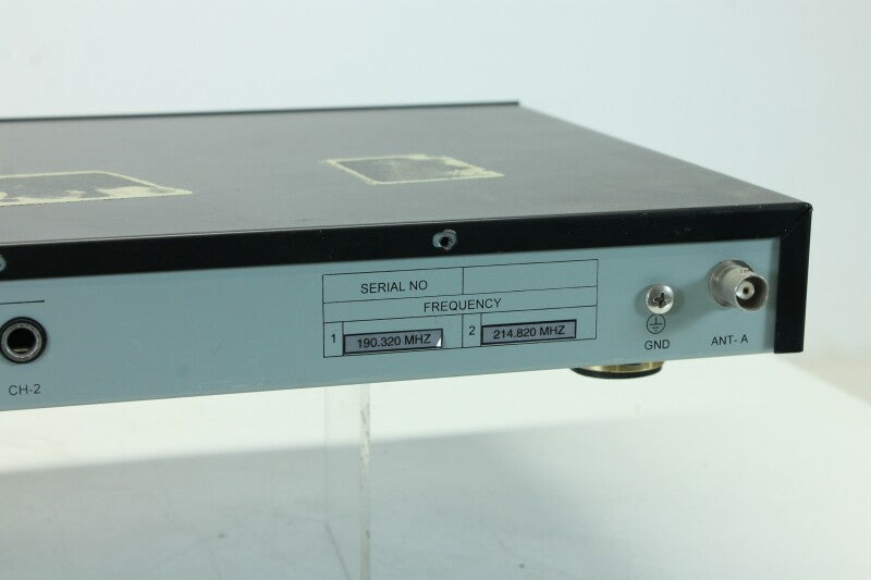 Sekaku WR-242R Wireless Receiver with WT-212CT Wireless Microphone