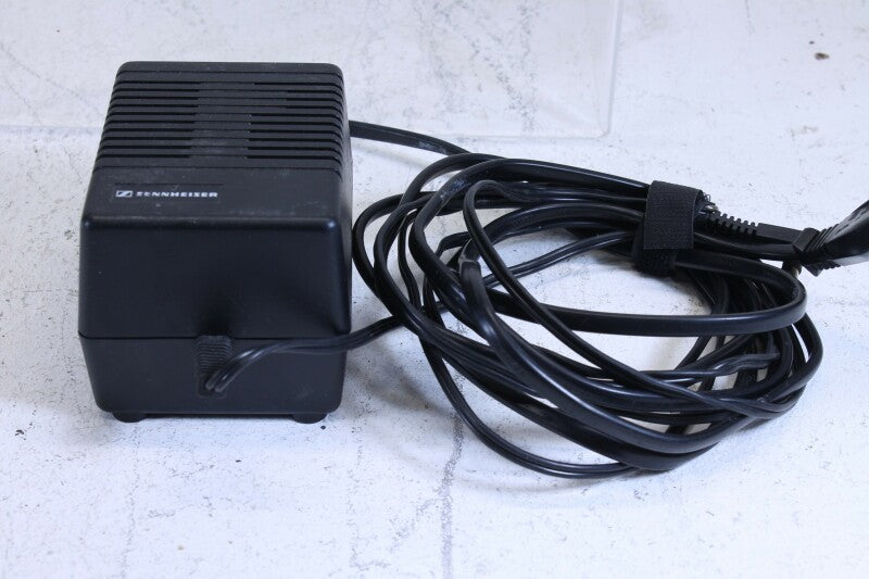 Sennheiser NT 50 Adapter. Ac/Ac 12v. For docking station L50 No.1