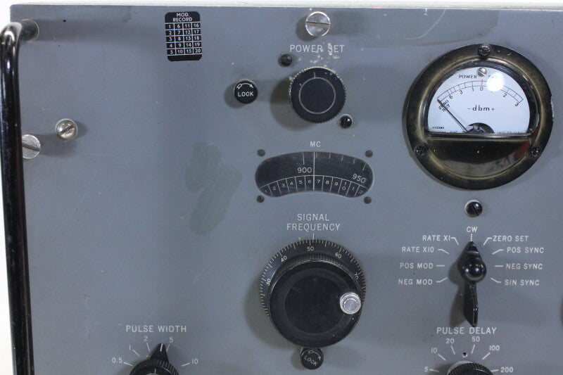 Signal Corps TS-419/U Signal Generator (no.1)
