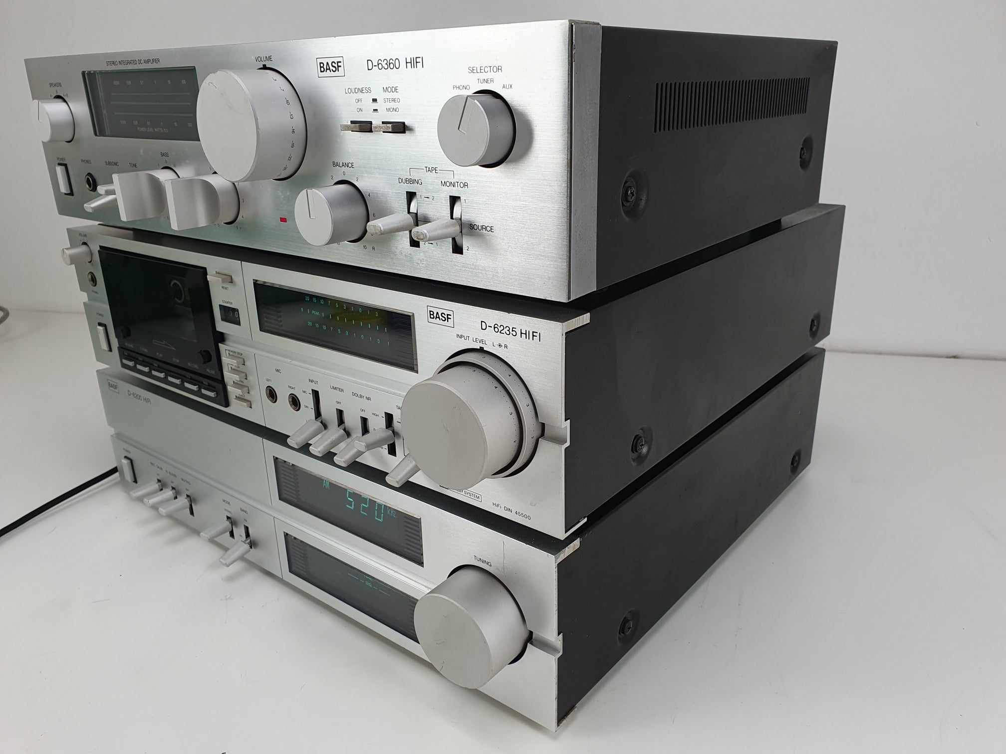 BASF Set D-6200 Tuner -  D-6360 Stereo amplifier  D-6235 Cassette deck