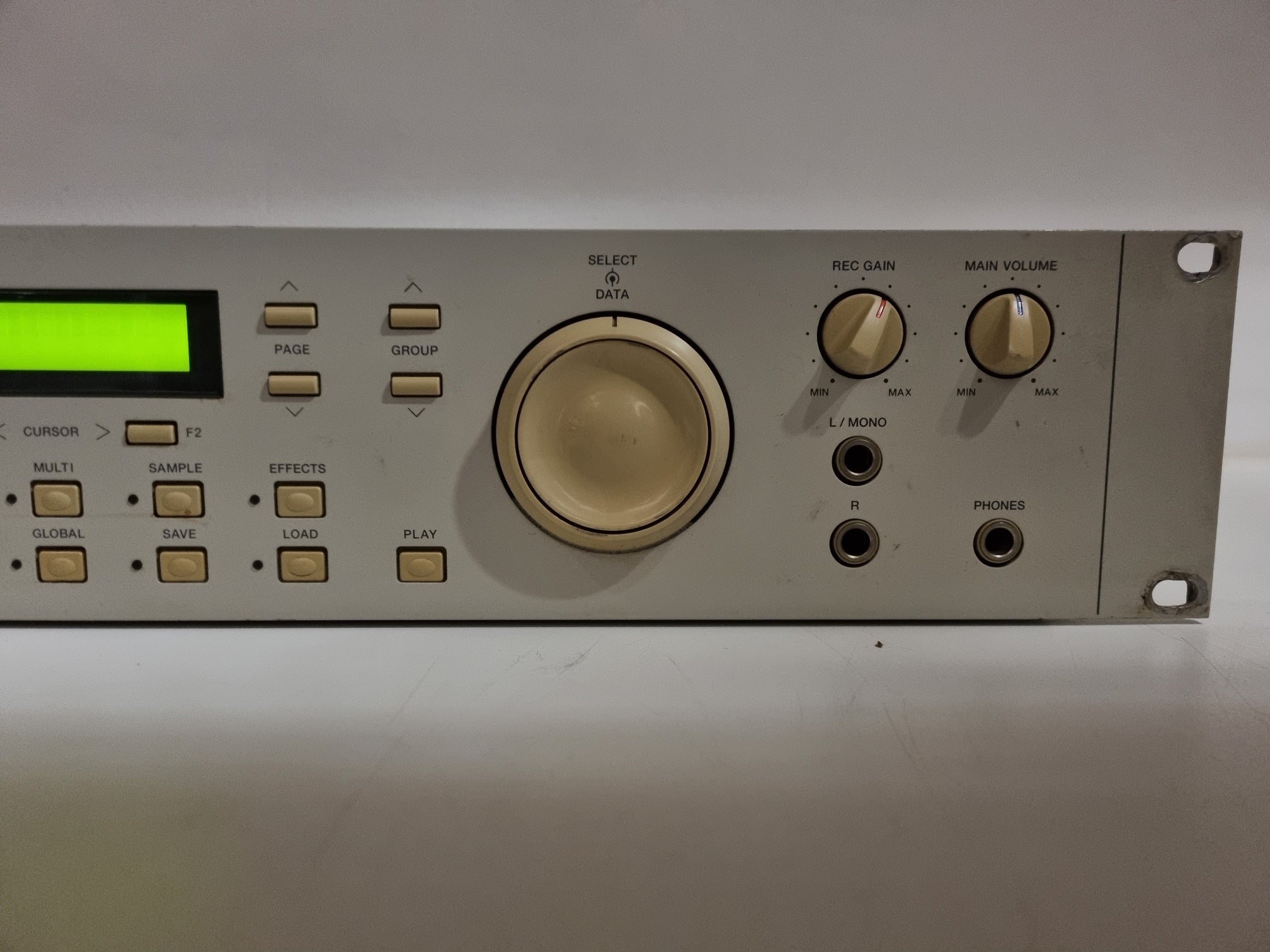 Akai S2000 Midi Stereo Digital Sampler- power Tested - Sold as is