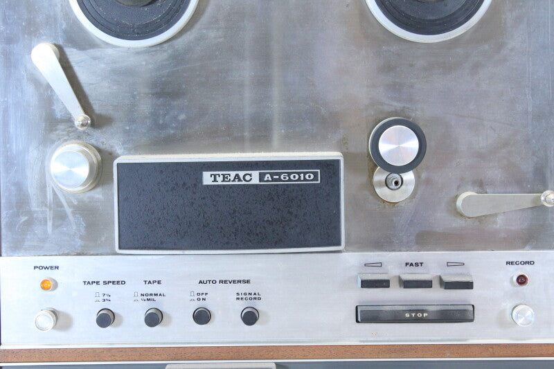 TEAC A-6010 Tape Recorder with AR060 Amplifier
