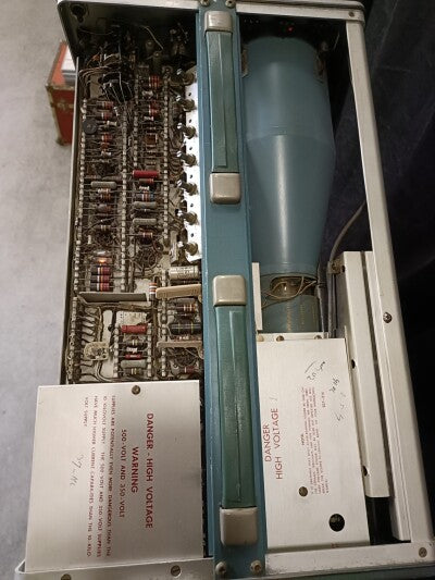 Tektronix 551 Dual Beam Ocilloscope with Power Supply and Scope Mobile