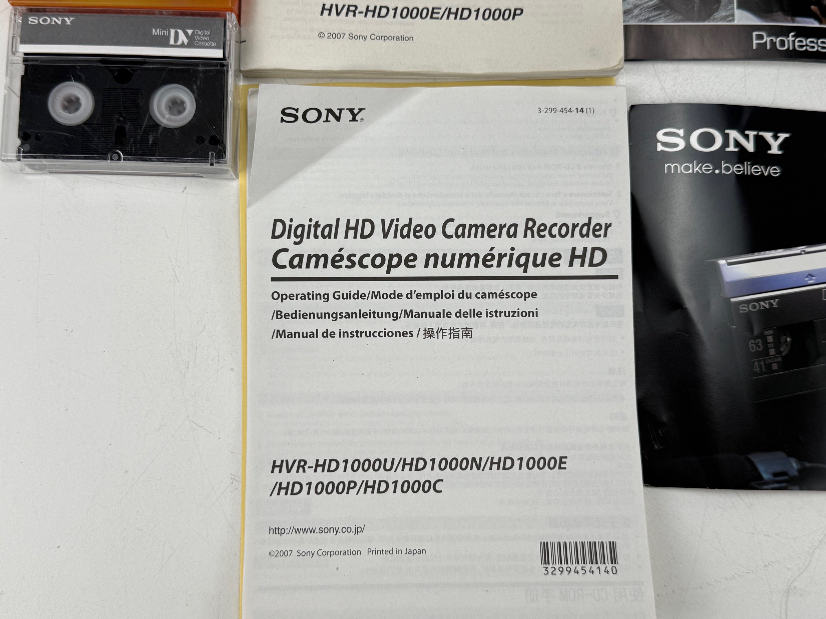 Sony HVR-HD1000U Camcorder 6.1 Megapixels Full Set - In bag