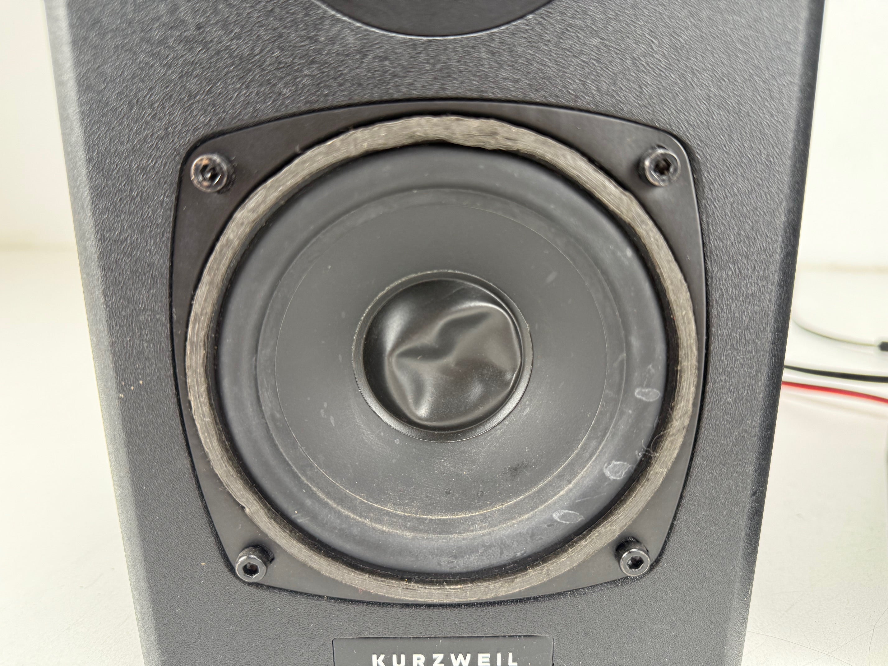 Kurzweil KS-40A Active Bookshelf Speaker Set - Matching Pair