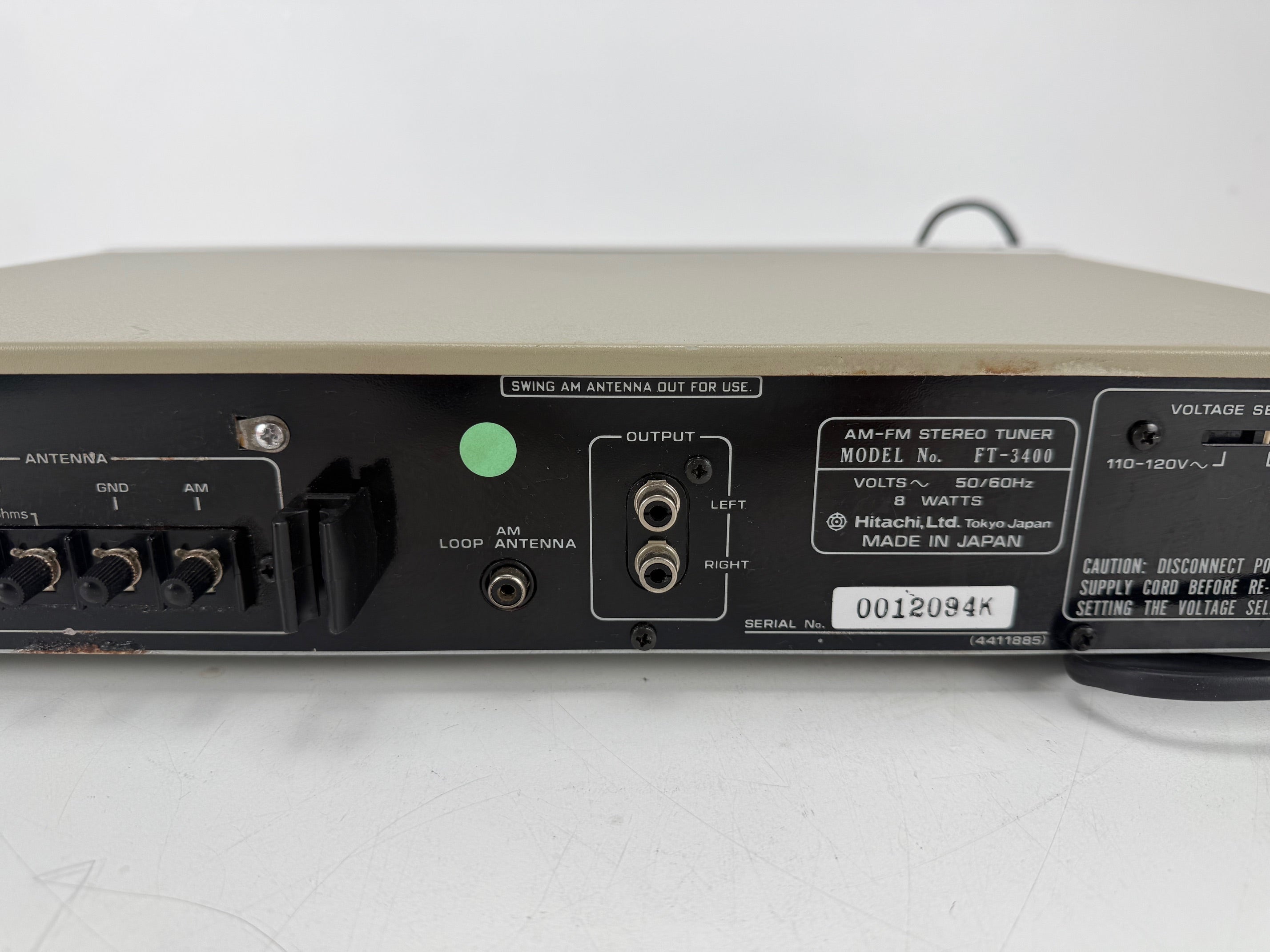 Hitachi FT-3400 Stereo Tuner - New Scale Lights