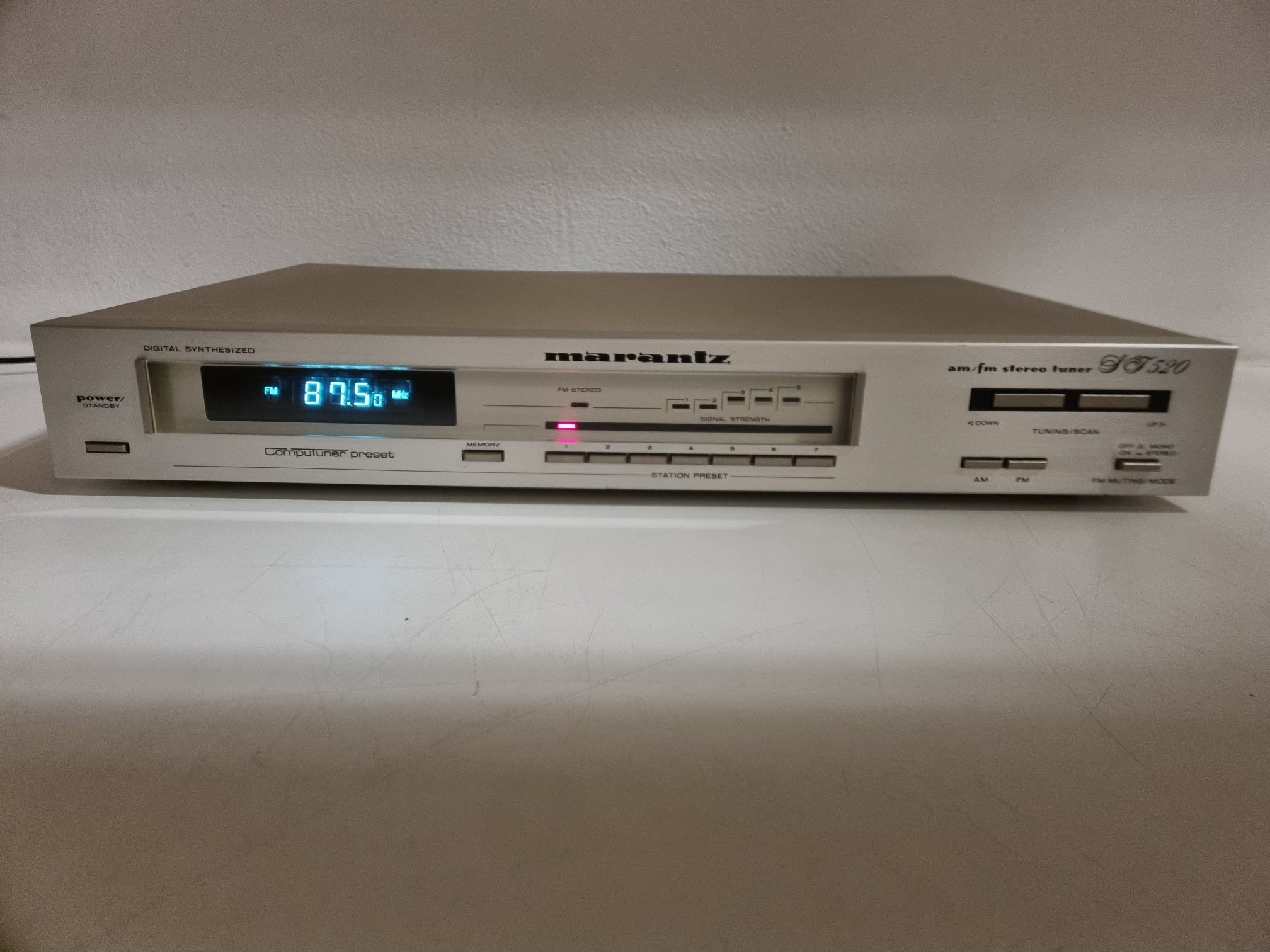 Marantz ST 520 - AM/FM stereo tuner
