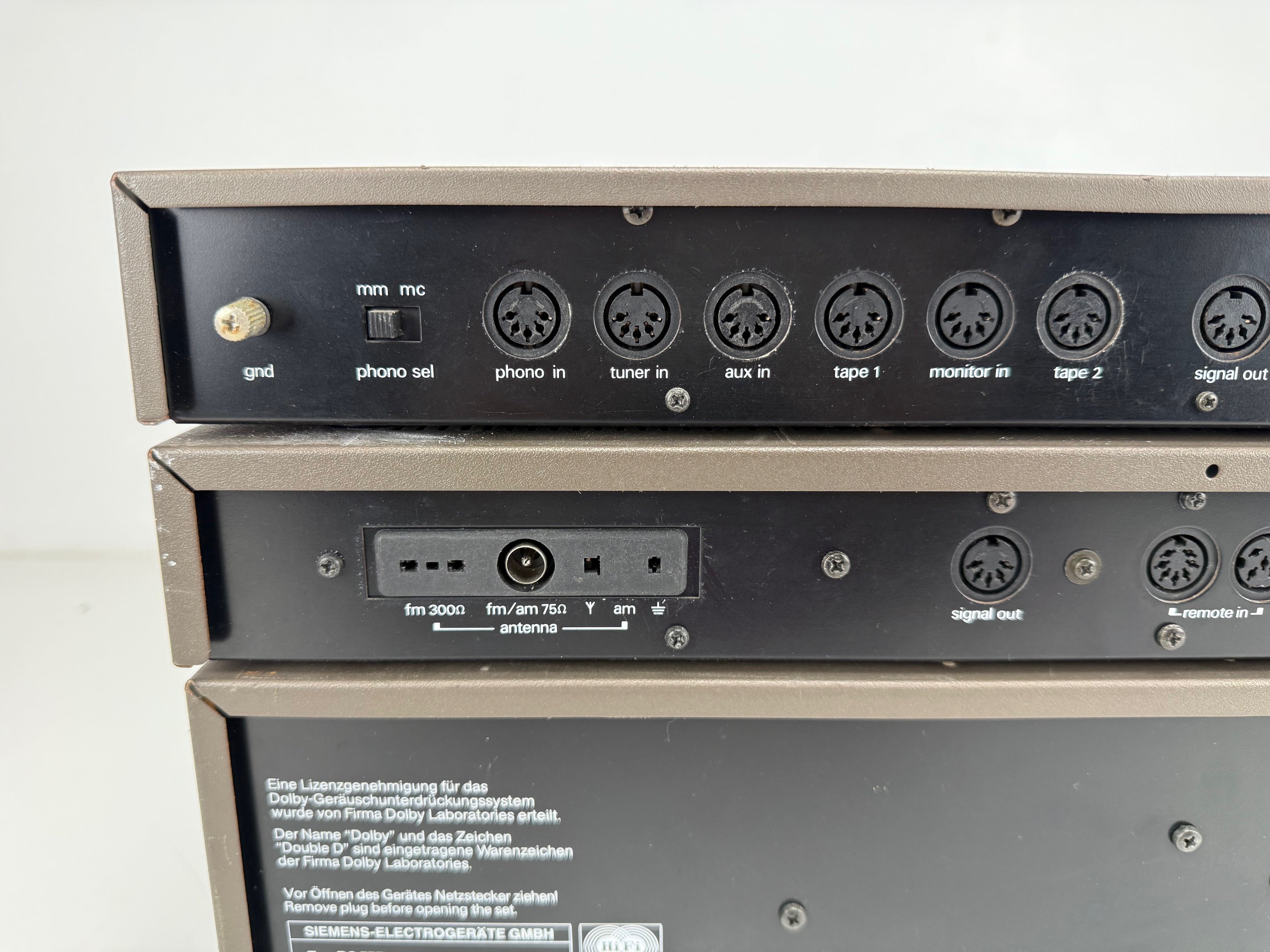 Siemens RP777 voorversterker / RH777 tuner / RC777 cassettedeck / RE777 eindversterker