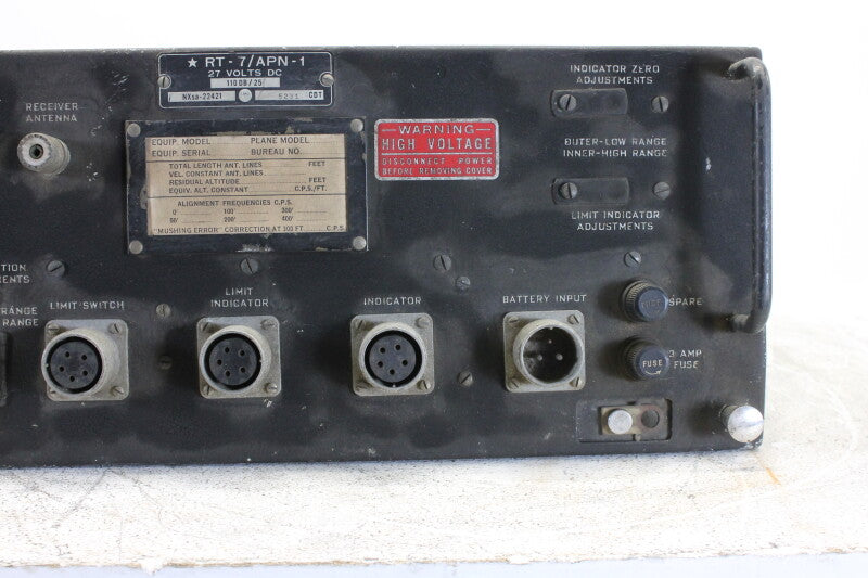 Unknown RT- 7 / APN-1 - Frequency-Modulated Altimeter