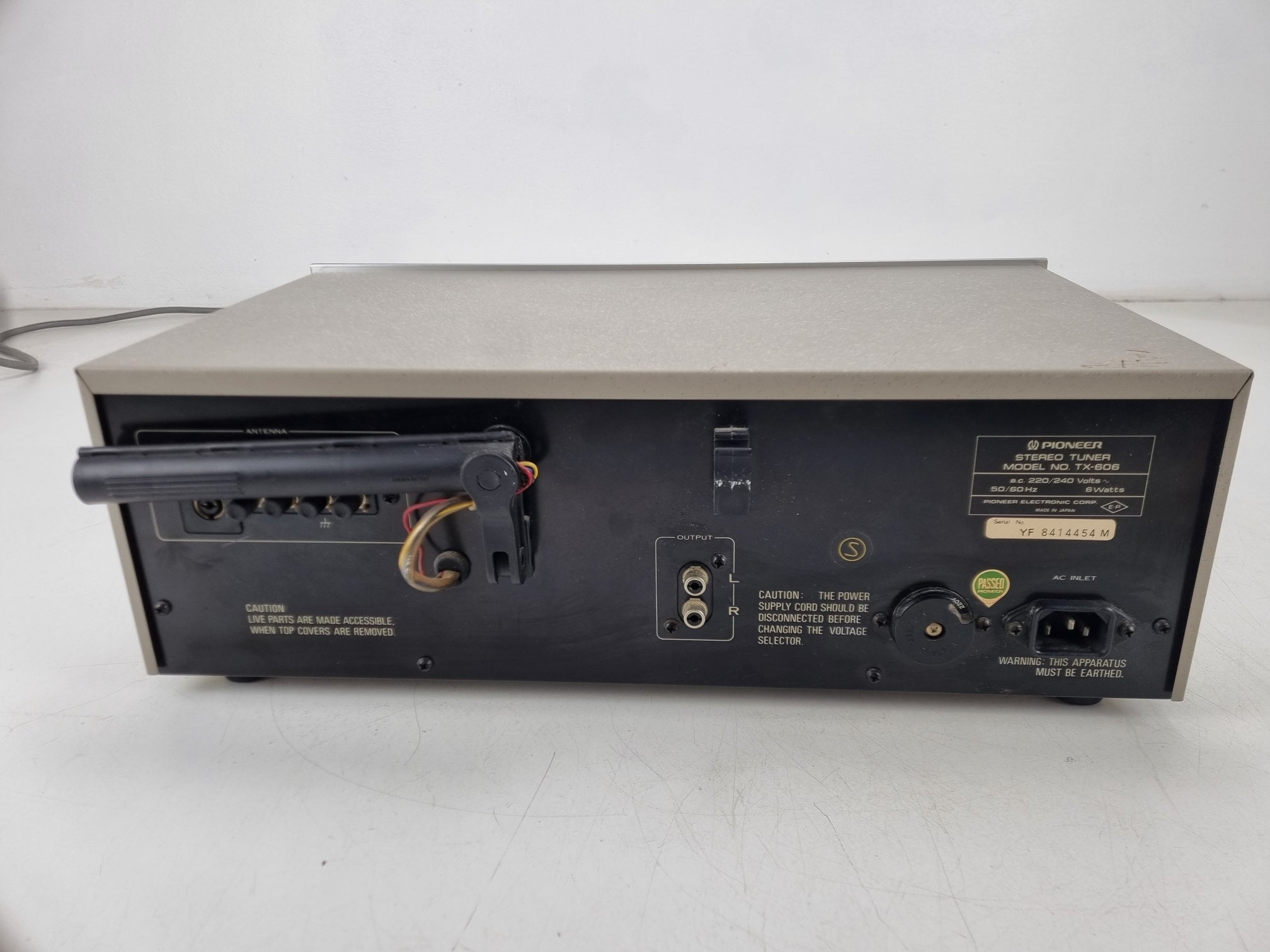 Pioneer TX-606 Tuner  - New Lights