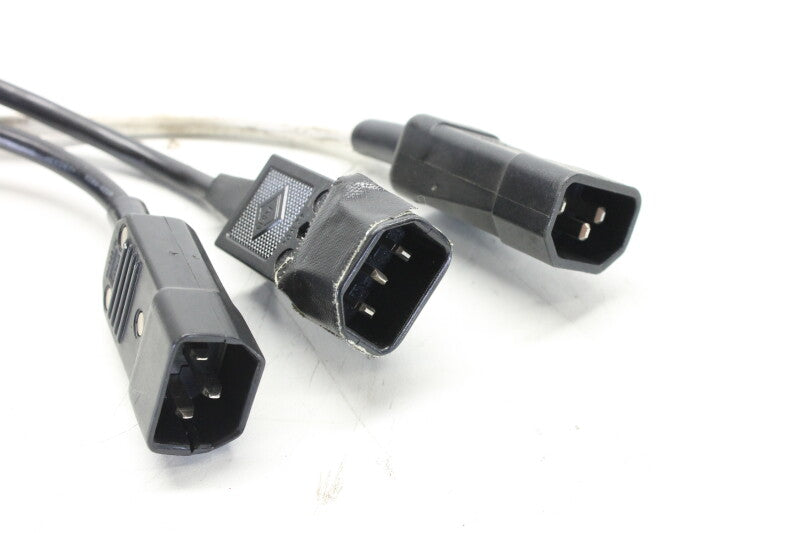 Various Lot with 3x (female) C13 to (male) C14 Cables in various lengths (no. 2)
