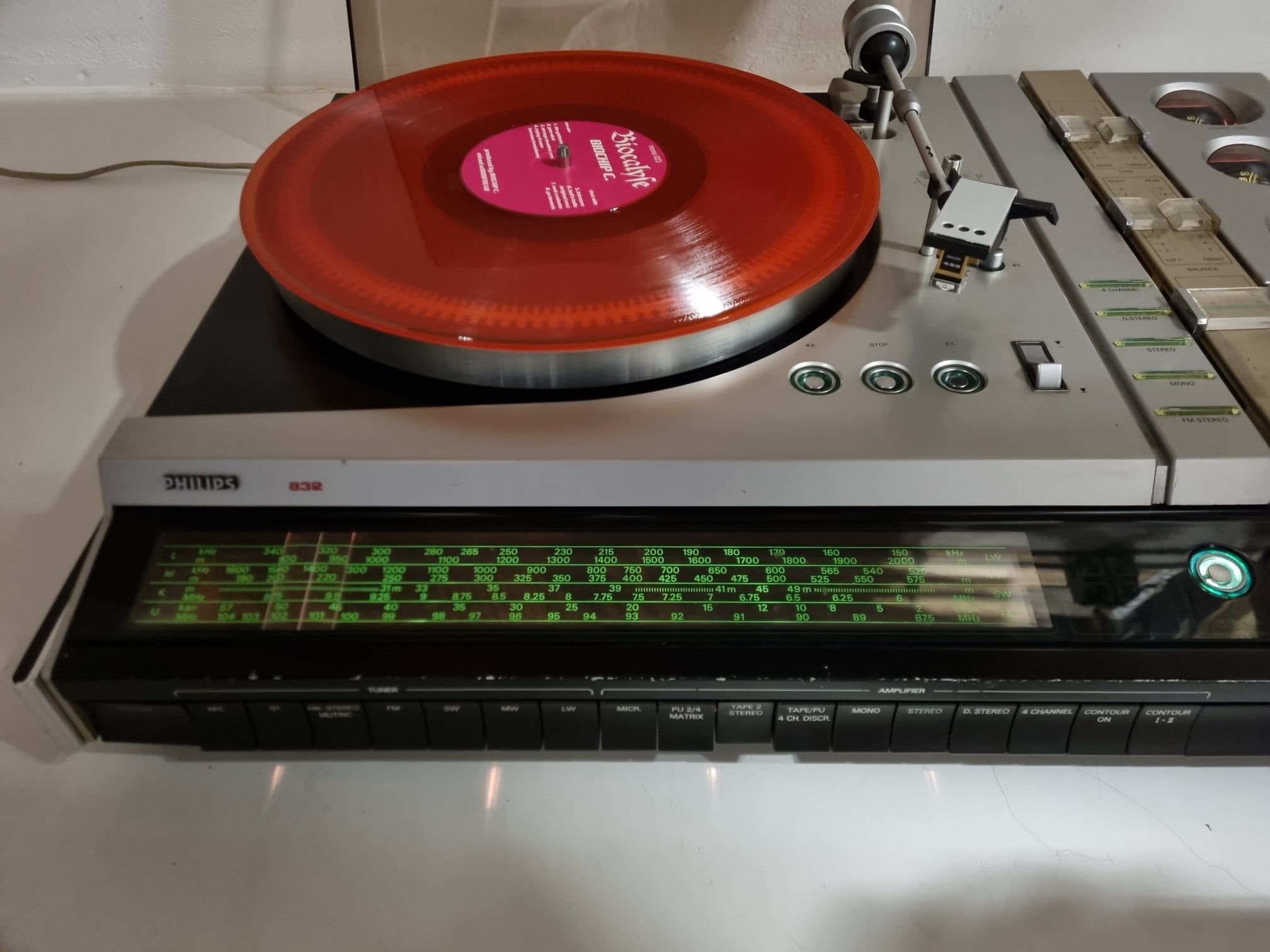 Philips RH 832 - VU meter repaird - New Ligths - 4x Philips 541 MFB speakers
