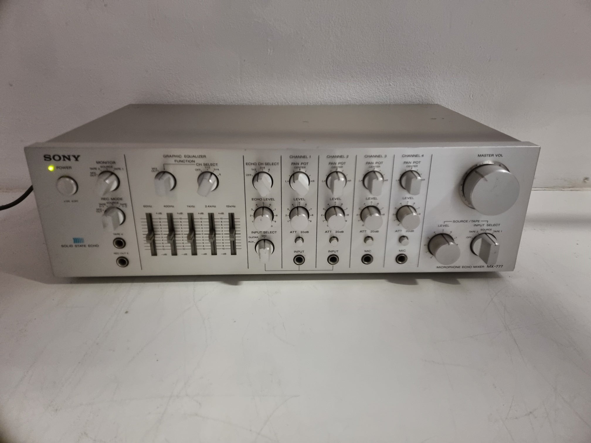 Sony MX 777 Microfoon Echo Mixer Solid State