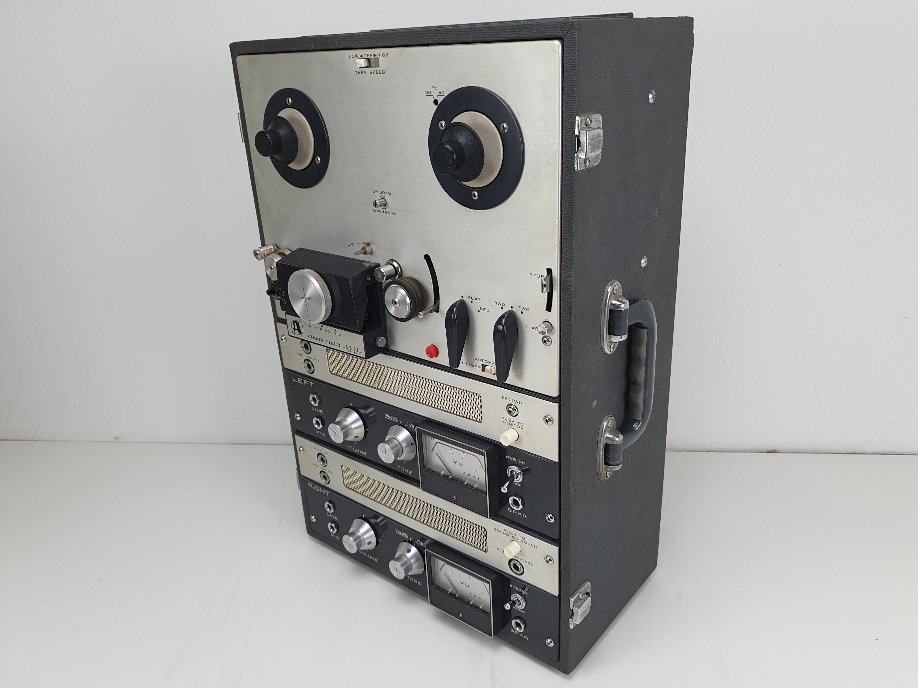 Akai M8 Stereo buizenbandrecorder - met microfoons, aandrukrol en demagnetiseerder