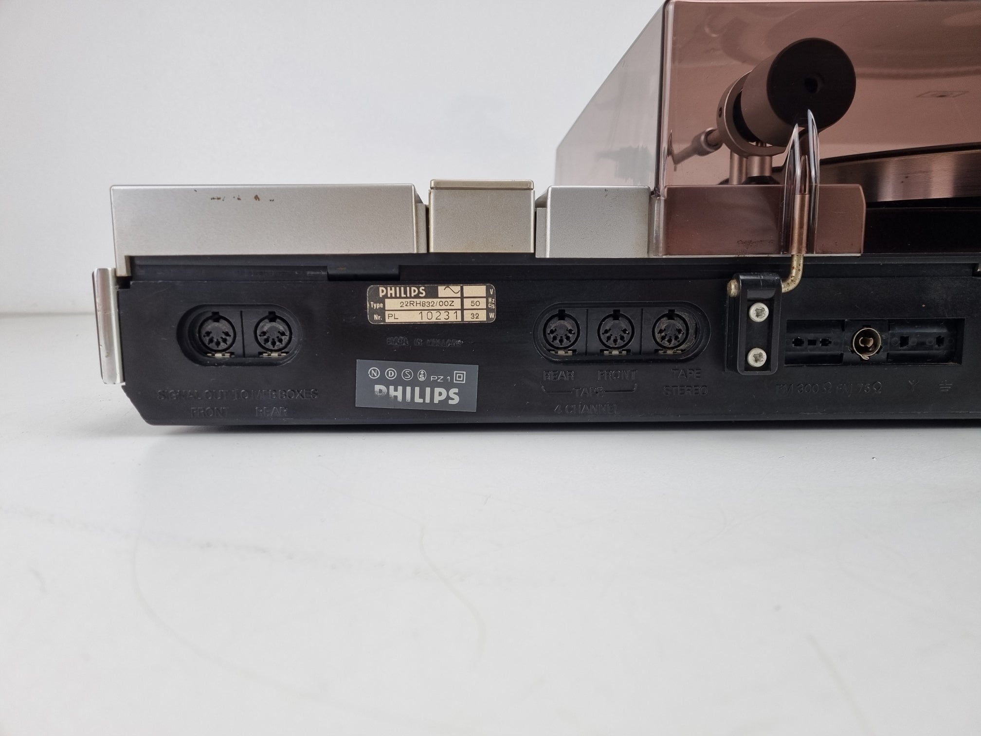 Philips RH 832 - VU meter repaird - New Ligths - 4x Philips 541 MFB speakers