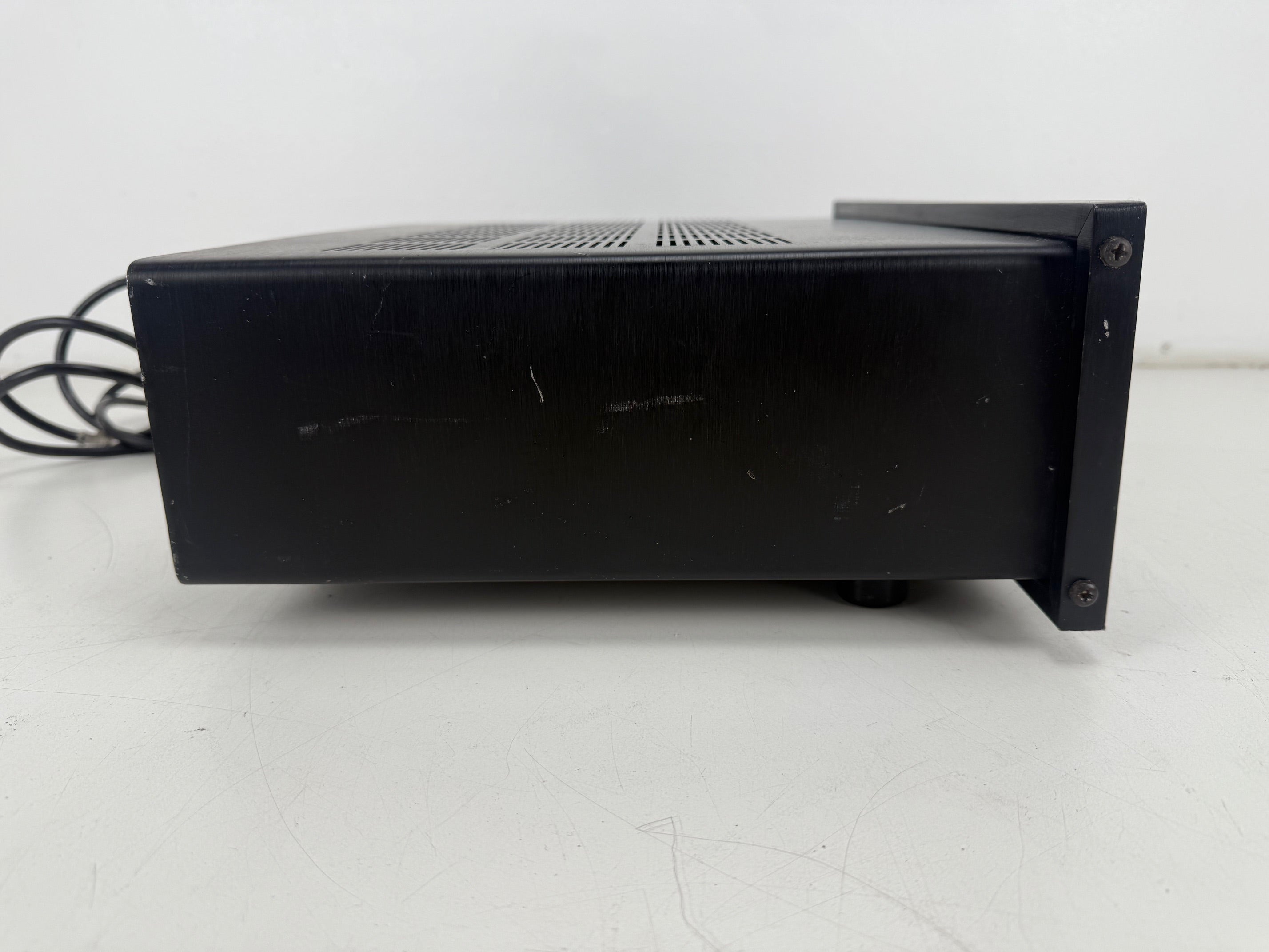 Quartz systems Q5 Stereo Integrated Amplifier - Serviced