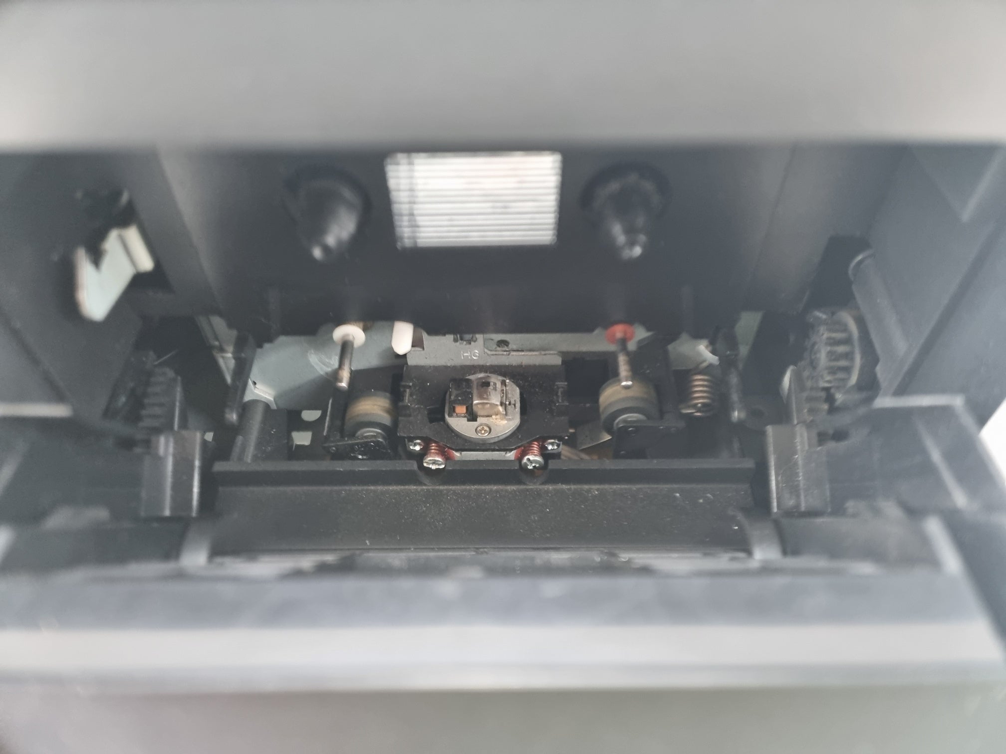 TEAC W-890R Dubbele cassettedeck met automatische omkeerfunctie
