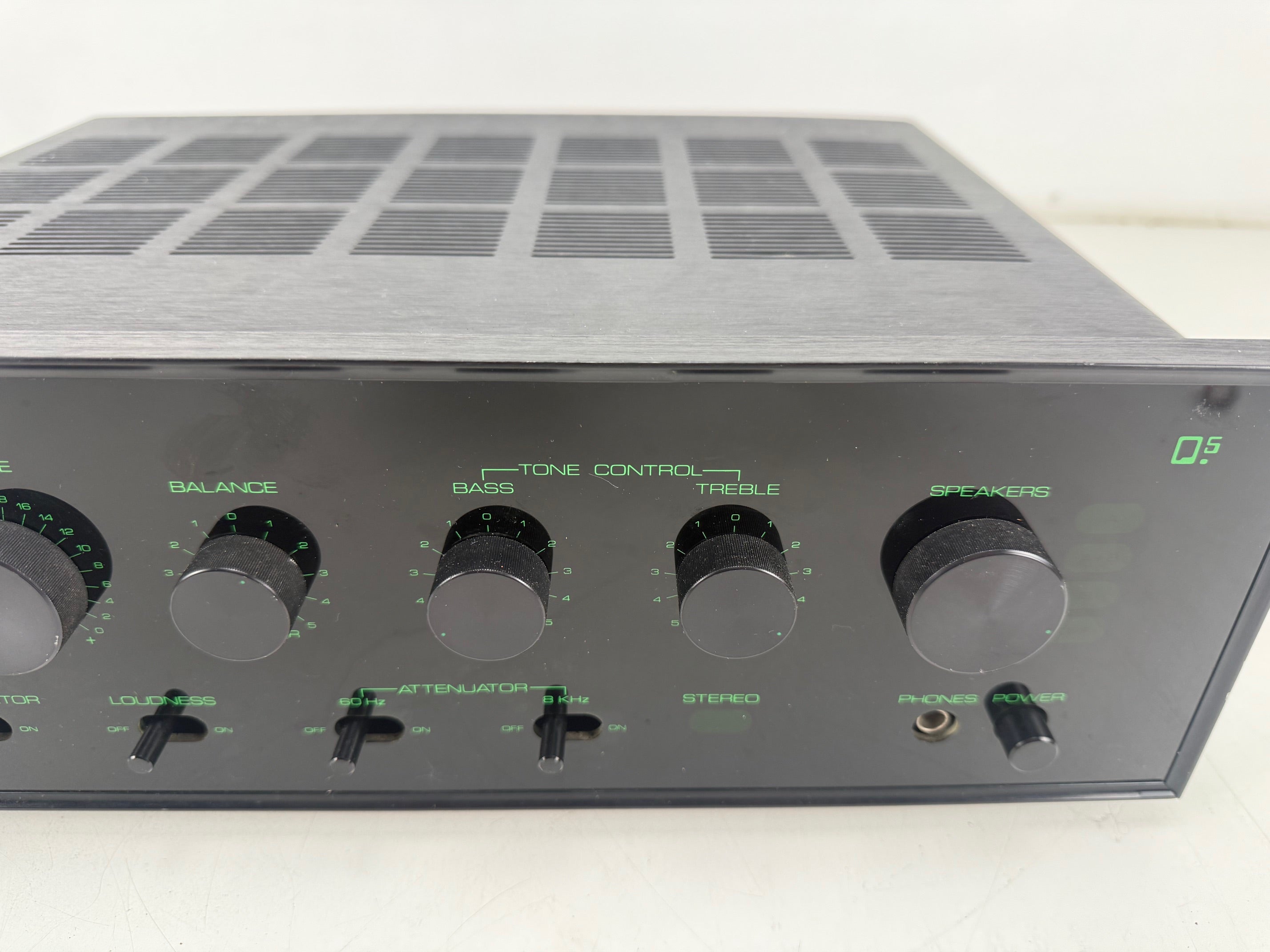 Quartz systems Q5 Stereo Integrated Amplifier - Serviced
