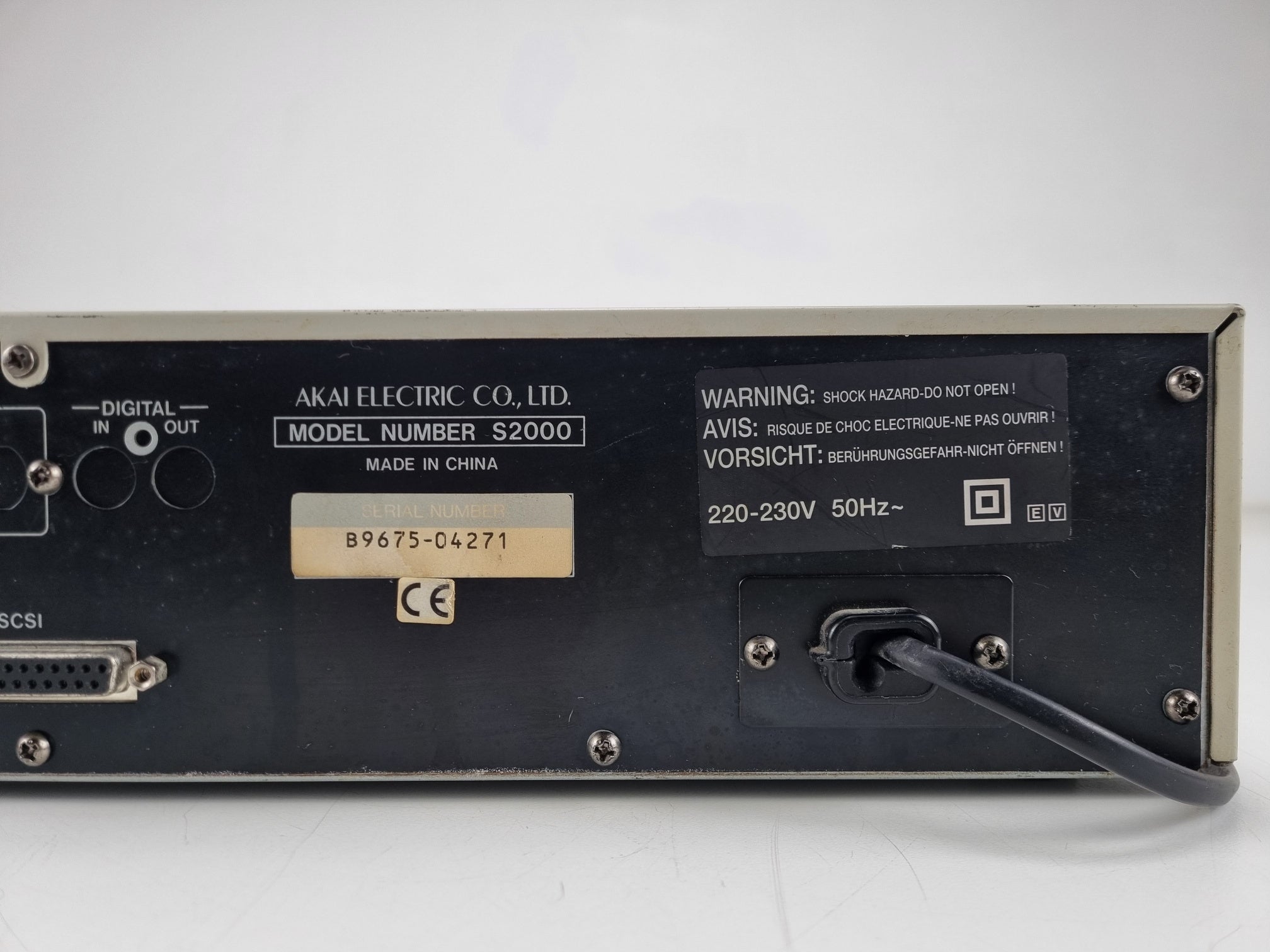 Akai S2000 Midi Stereo Digital Sampler- power Tested - Sold as is