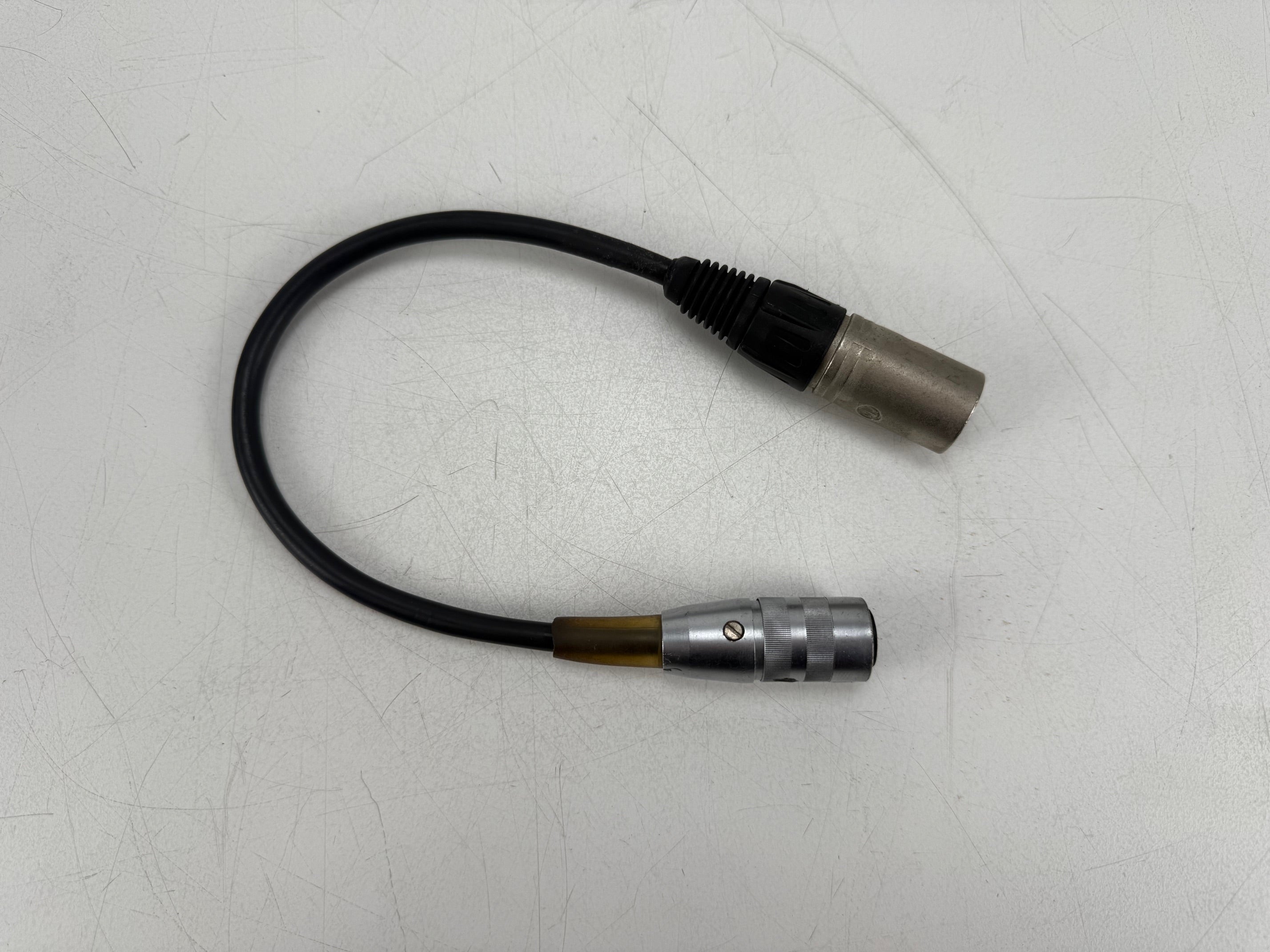 AKG D 202 CS Dual-Capsule Dynamic Microphone With Case And DIN To XLR Connector