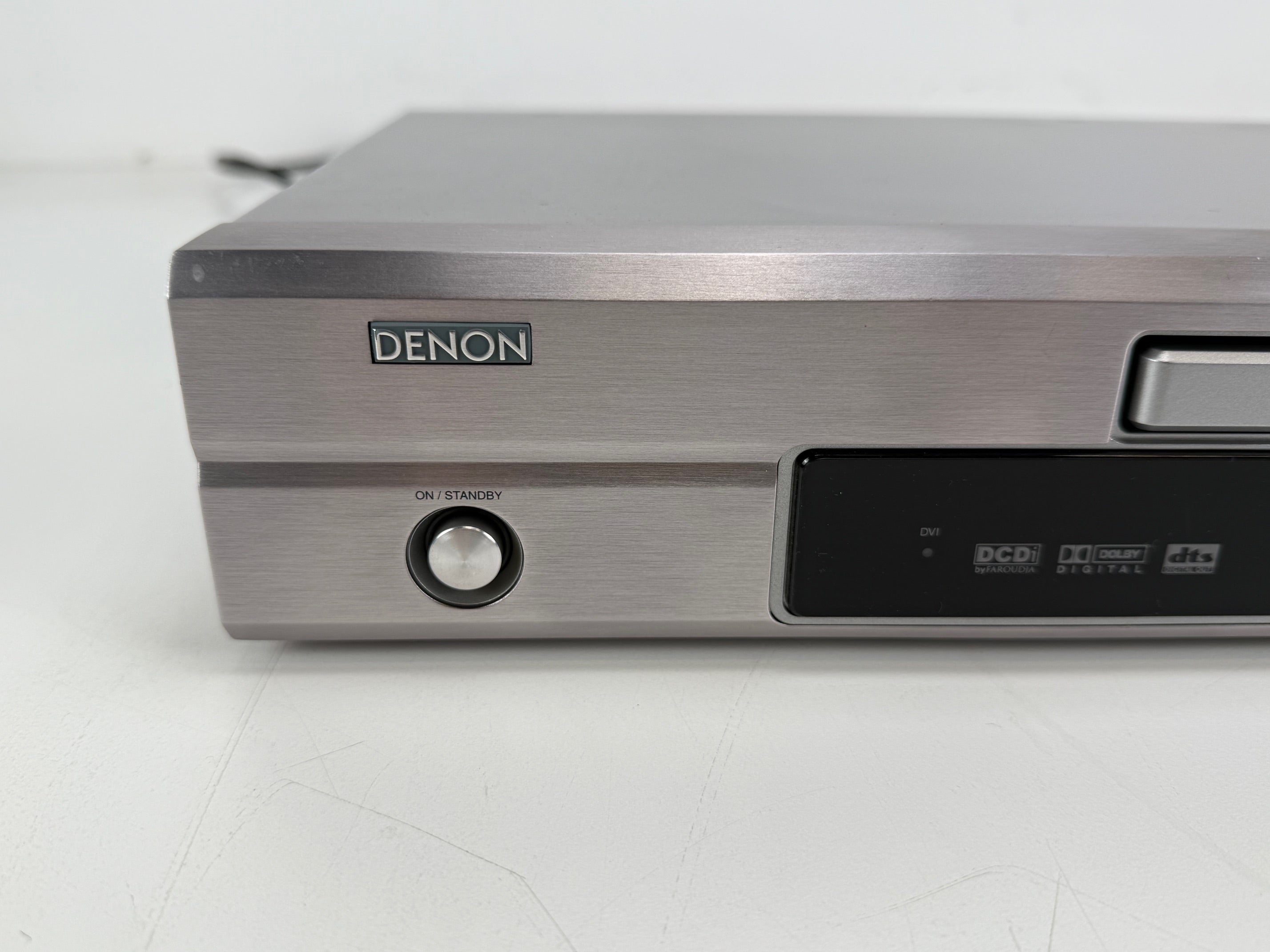 Denon DVD-1910 dvd-videospeler met originele doos, afstandsbediening en handleiding.