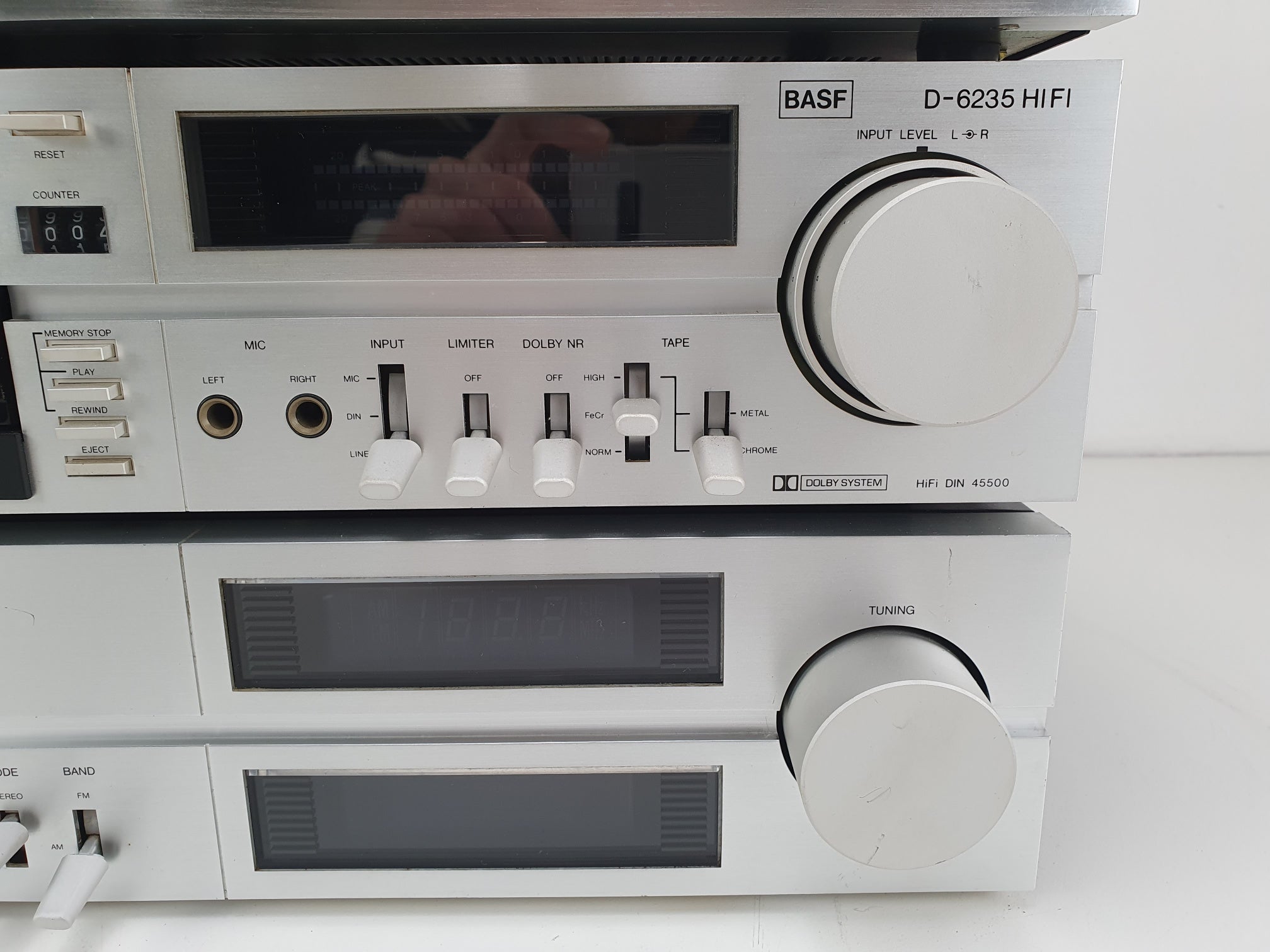 BASF Set D-6200 Tuner -  D-6360 Stereo amplifier  D-6235 Cassette deck