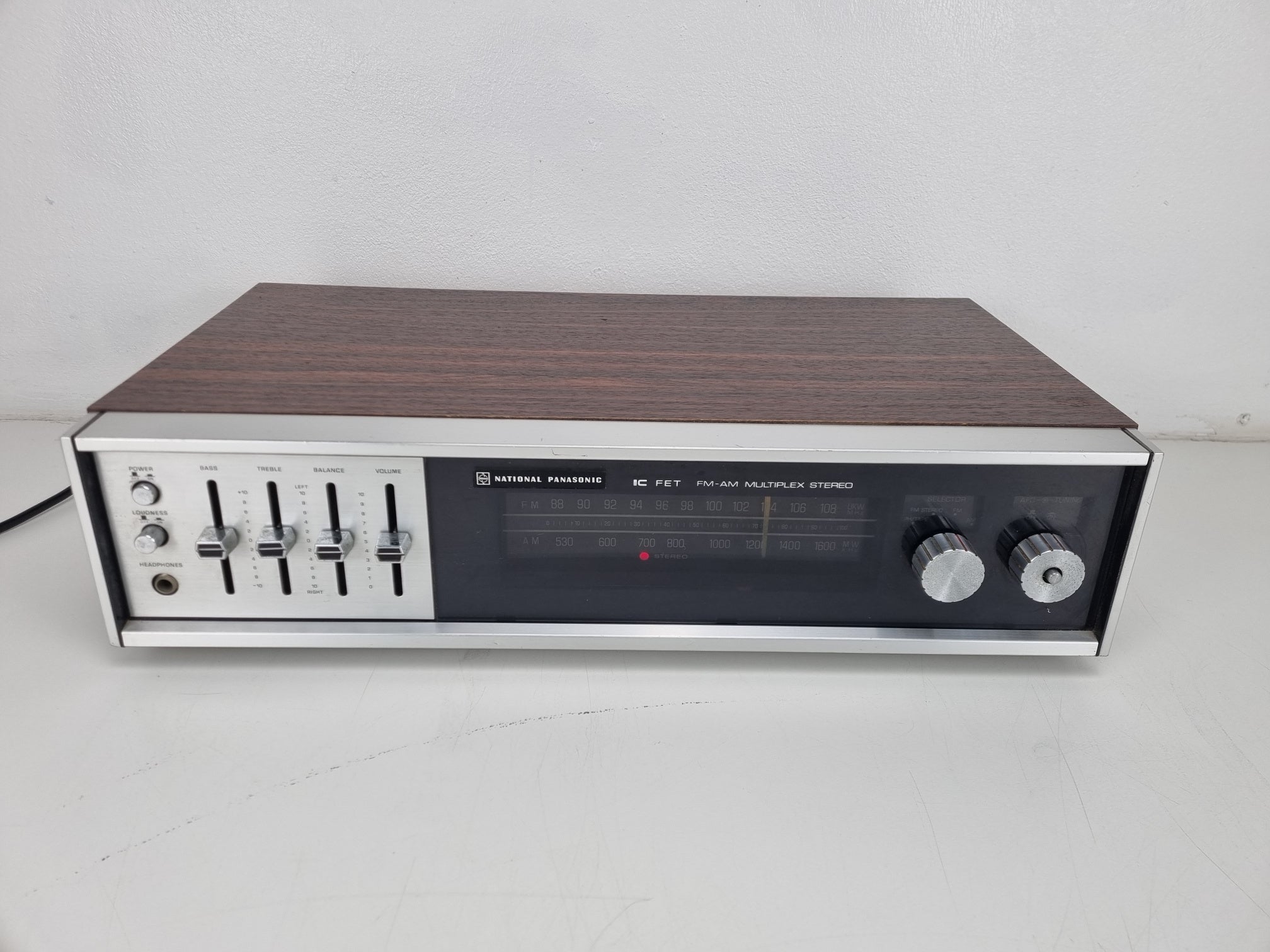 Panasonic RE-7720BS - FM-AM Stereo - Receiver