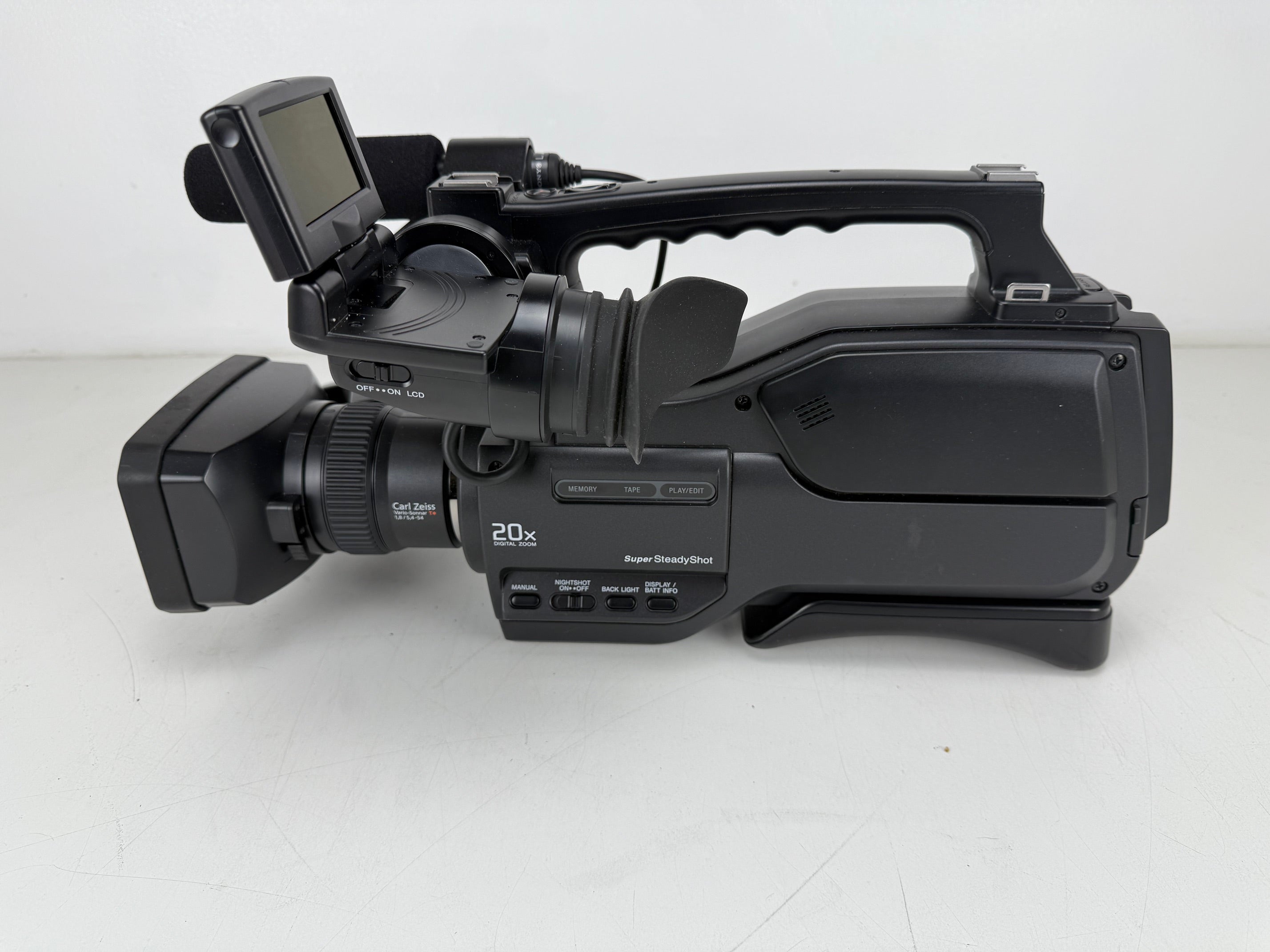Sony HVR-HD1000U Camcorder 6.1 Megapixels Full Set - In bag