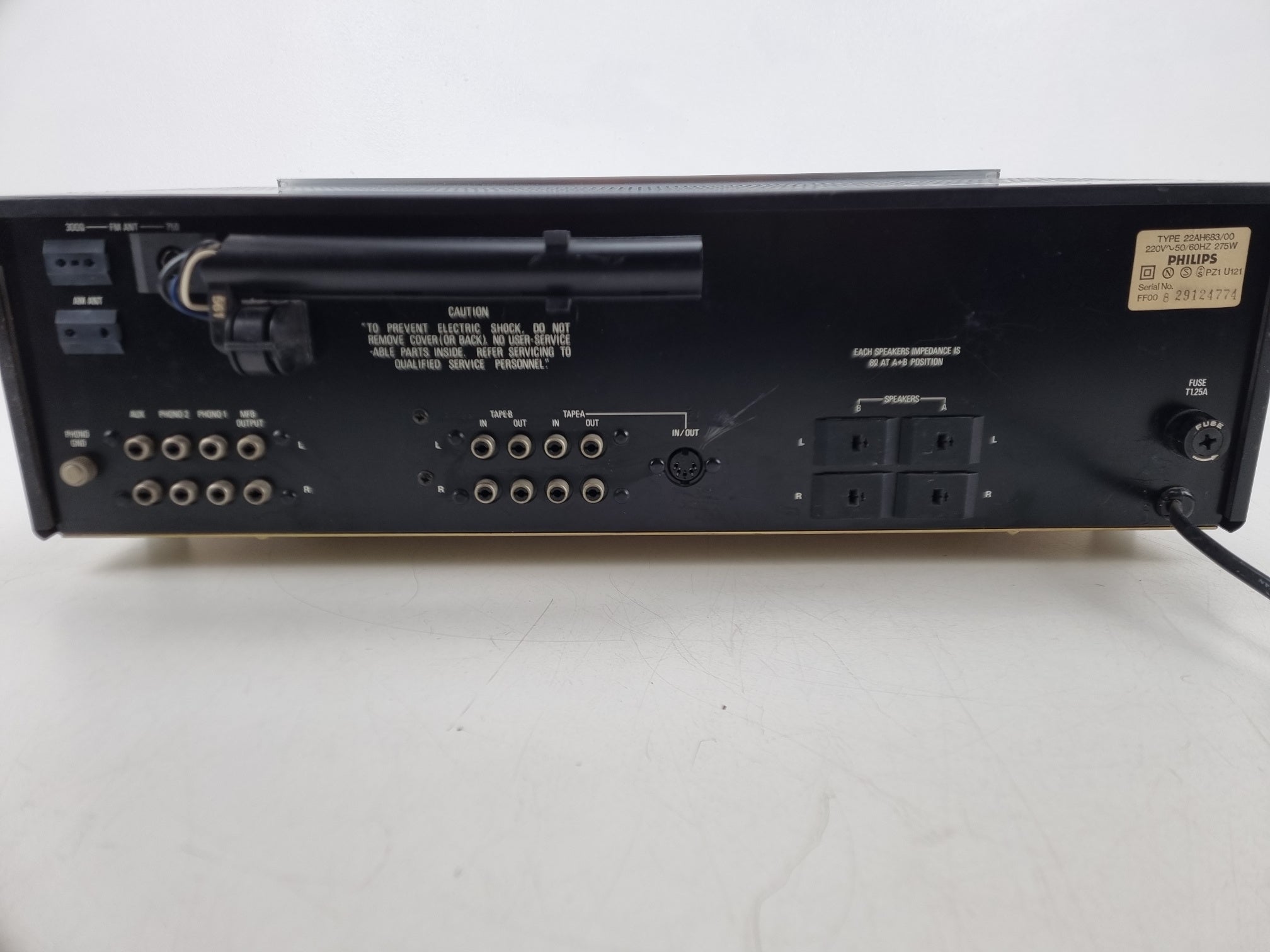 Philips AH-683 AM/FM stereo-ontvanger - Potmeters gereinigd - Eén schakelaar vervangen - Nieuwe lampjes