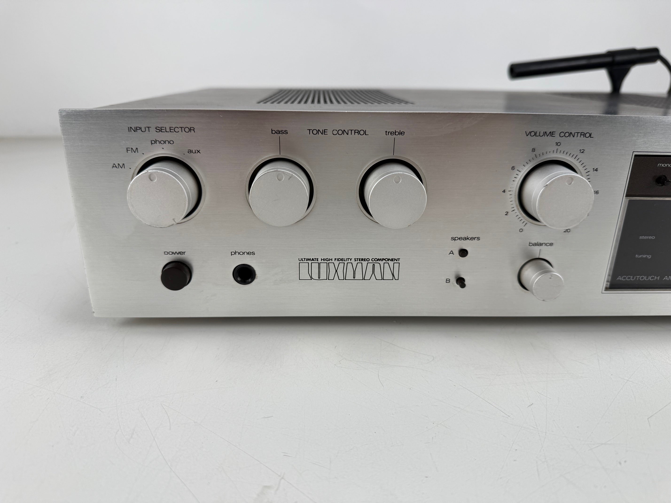 Luxman R-2040 Stereo receiver