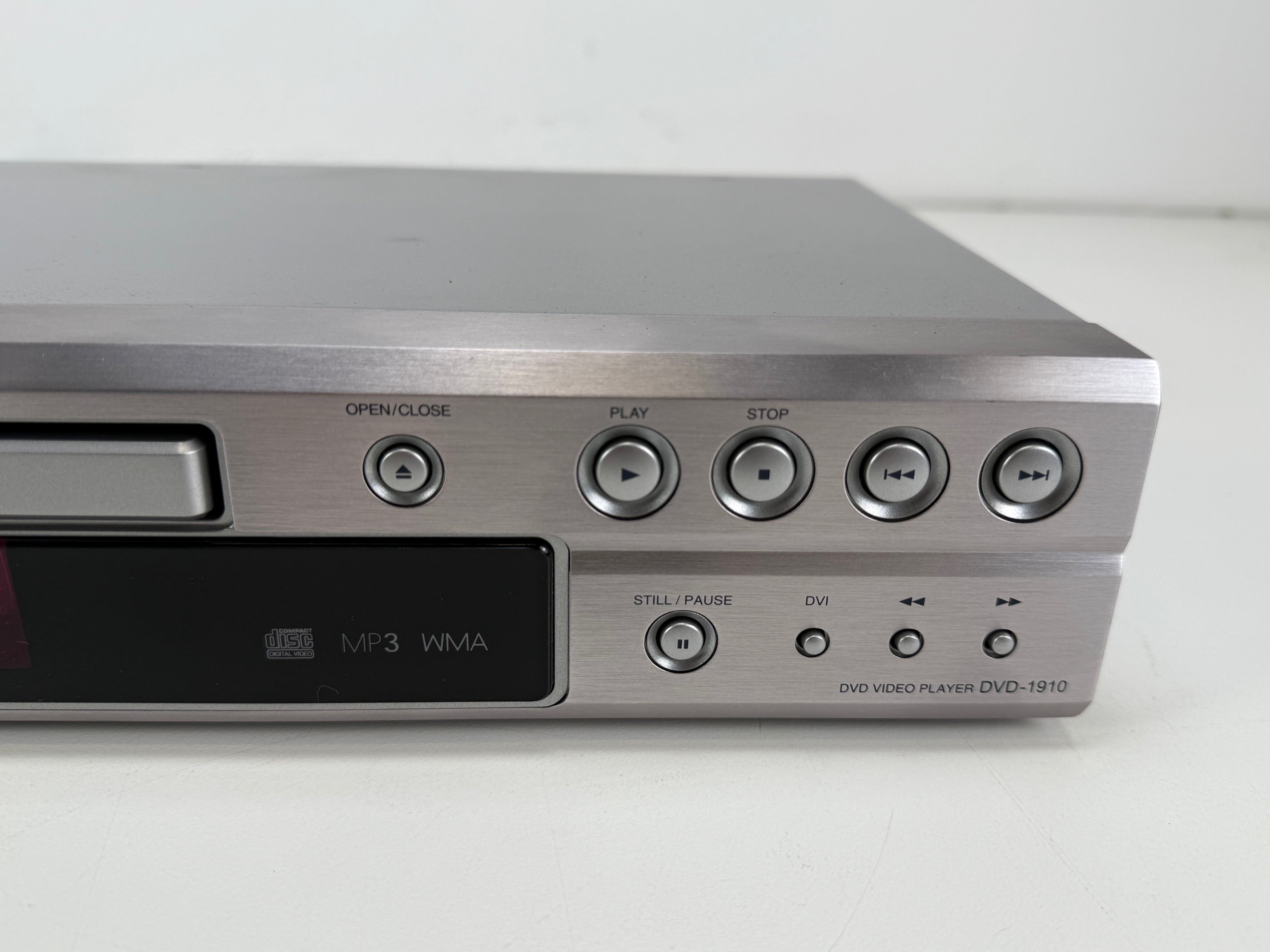 Denon DVD-1910 dvd-videospeler met originele doos, afstandsbediening en handleiding.