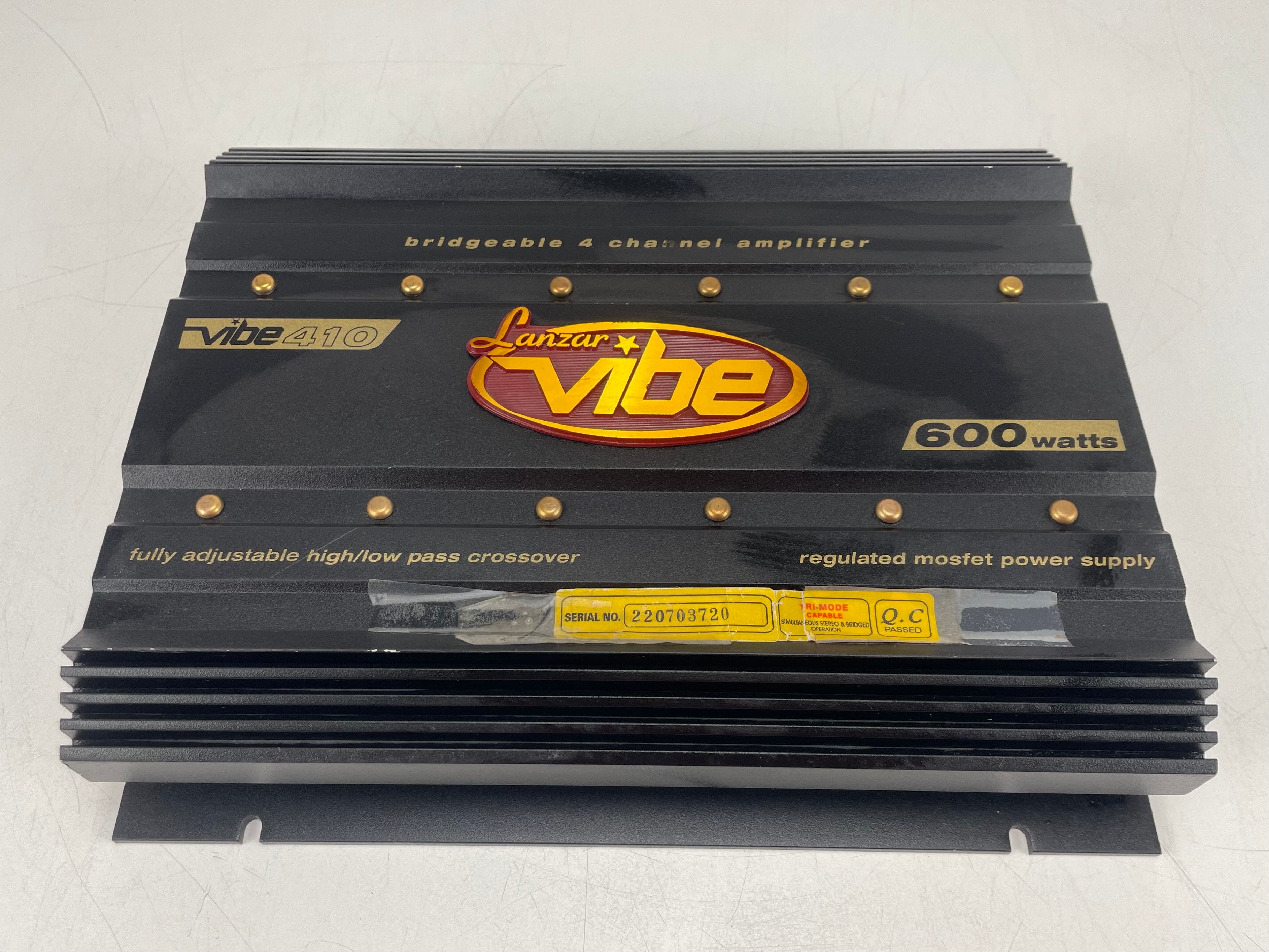 Lanzar VIBE410 4-kanaals auto-versterker